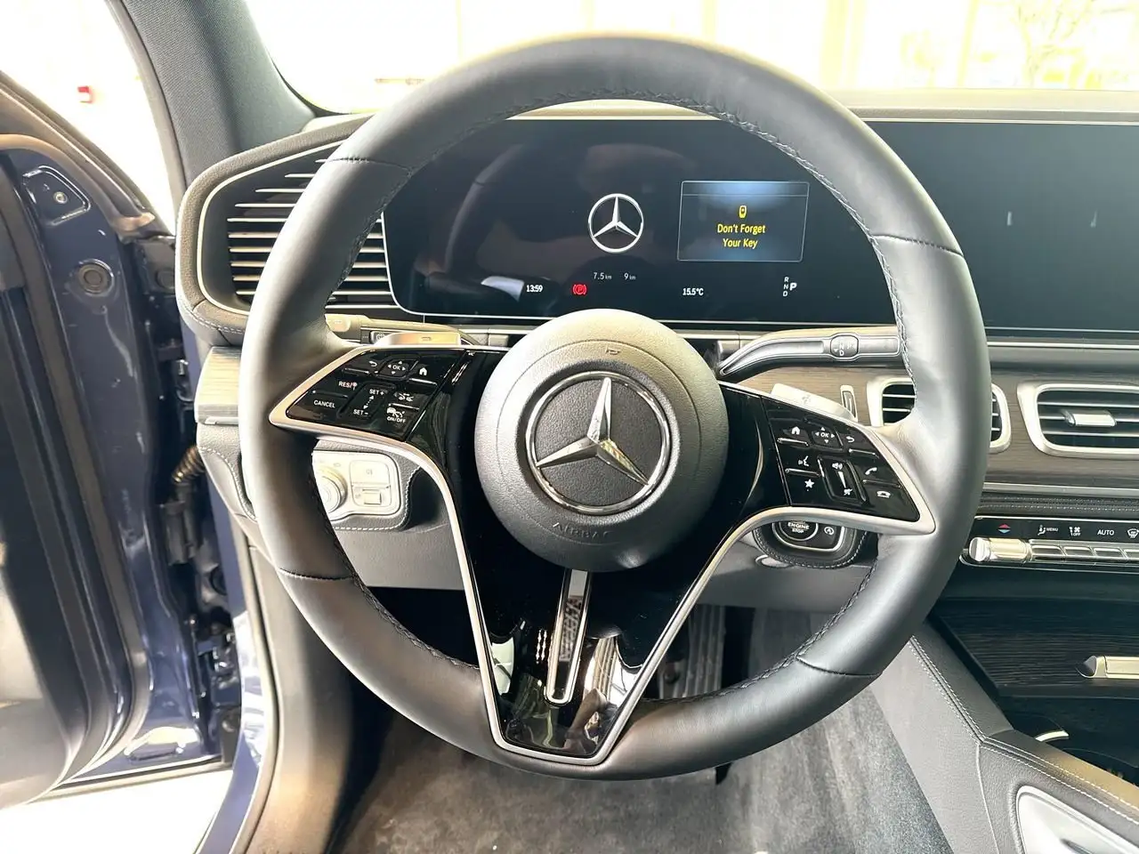 Mercedes-Benz GLE снимка Mercedes-Benz GLE