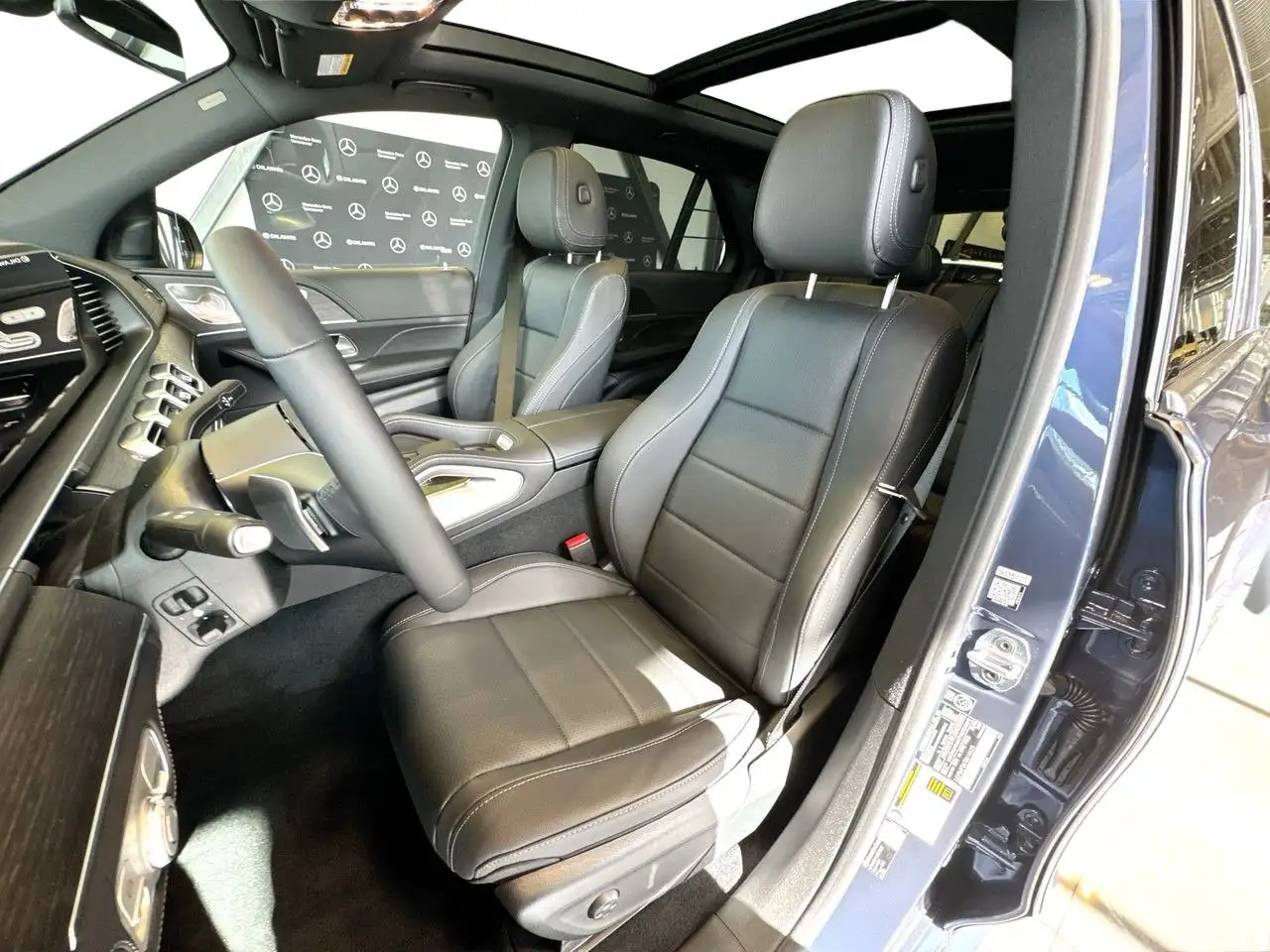 Mercedes-Benz GLE снимка Mercedes-Benz GLE