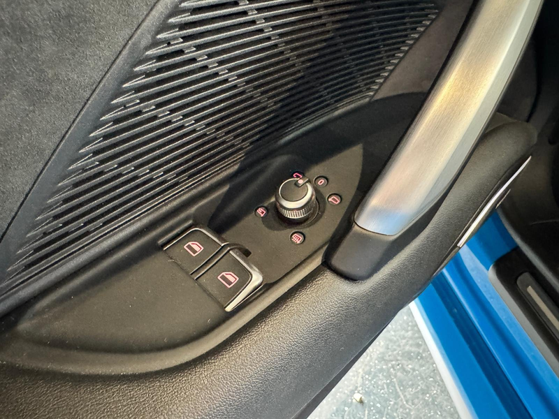Audi TTS TTS Roadster TFSI quattro S tronic — photo 12