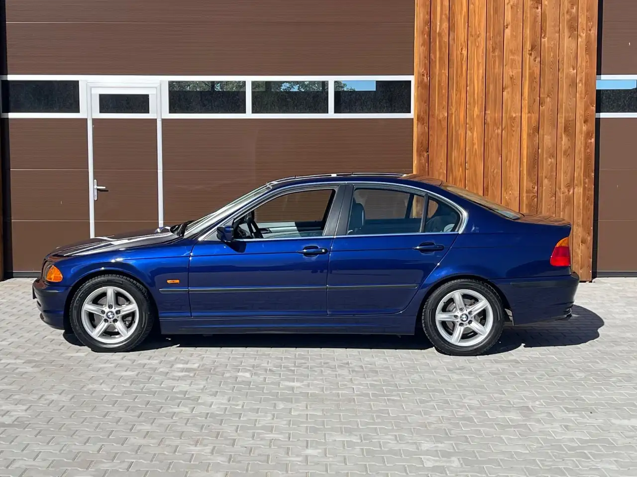 BMW 320 i E46 Automatik, Klima, Leder, 1. Hand!!!, foto 4