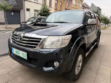 3.0 D-4D 4WD STX AmaZonia AUTOMATIQUE FULL OPTION ÉTAT NEUF 100%BELGE GARANTIE CT✅ TVA RÉCUPÉRABLE