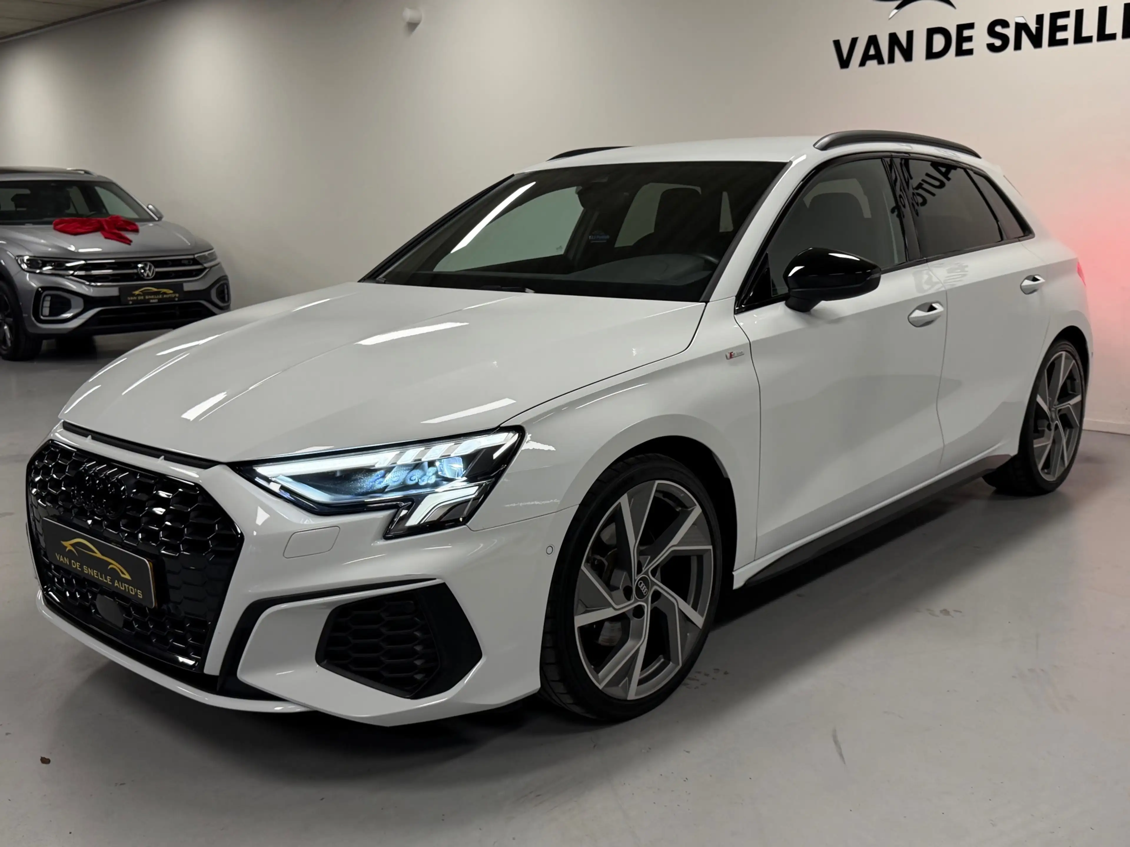 Audi A3 SPORTBACK 35 TFSI Pro Line — photo 3