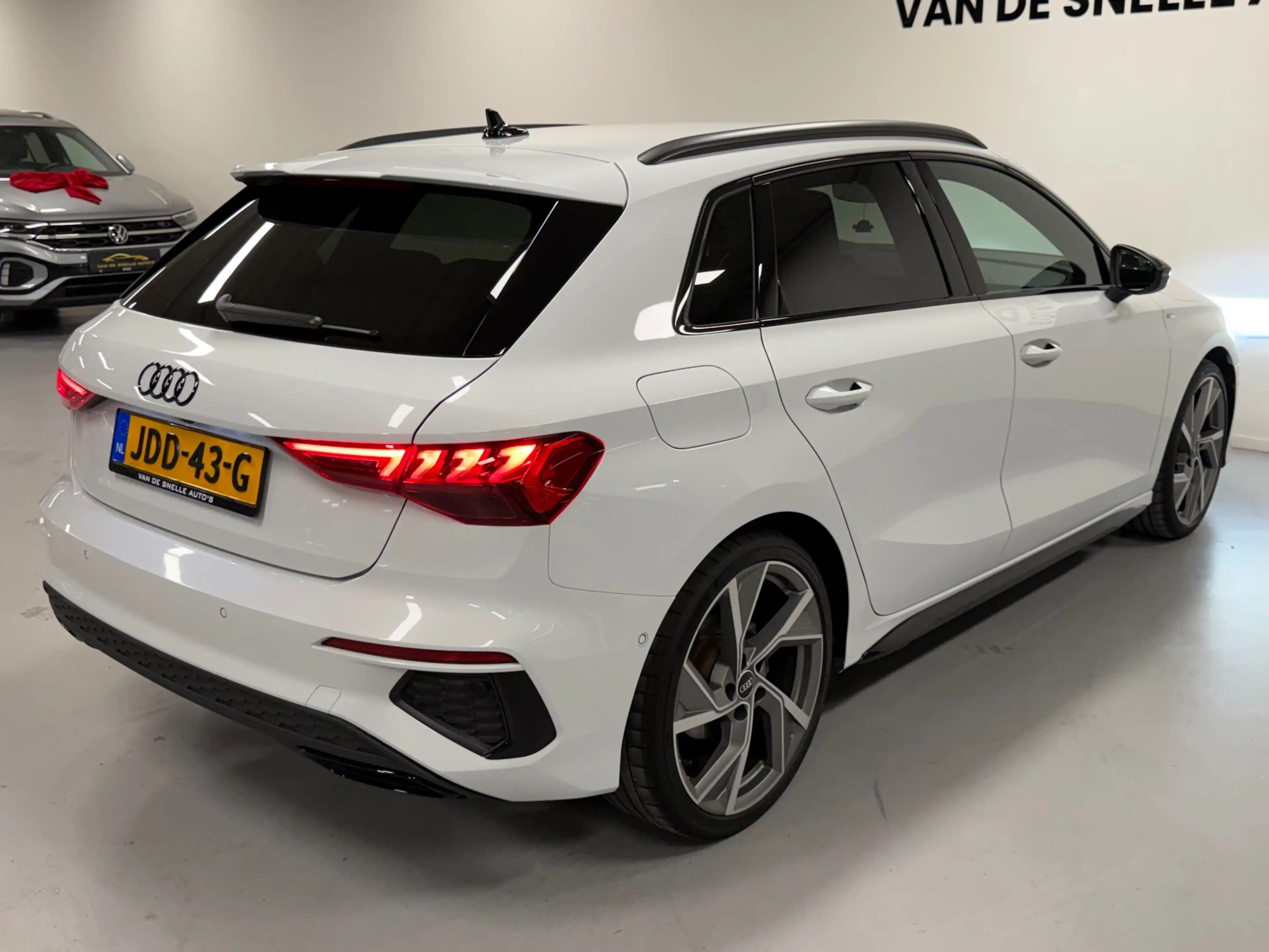 Audi A3 SPORTBACK 35 TFSI Pro Line — photo 8