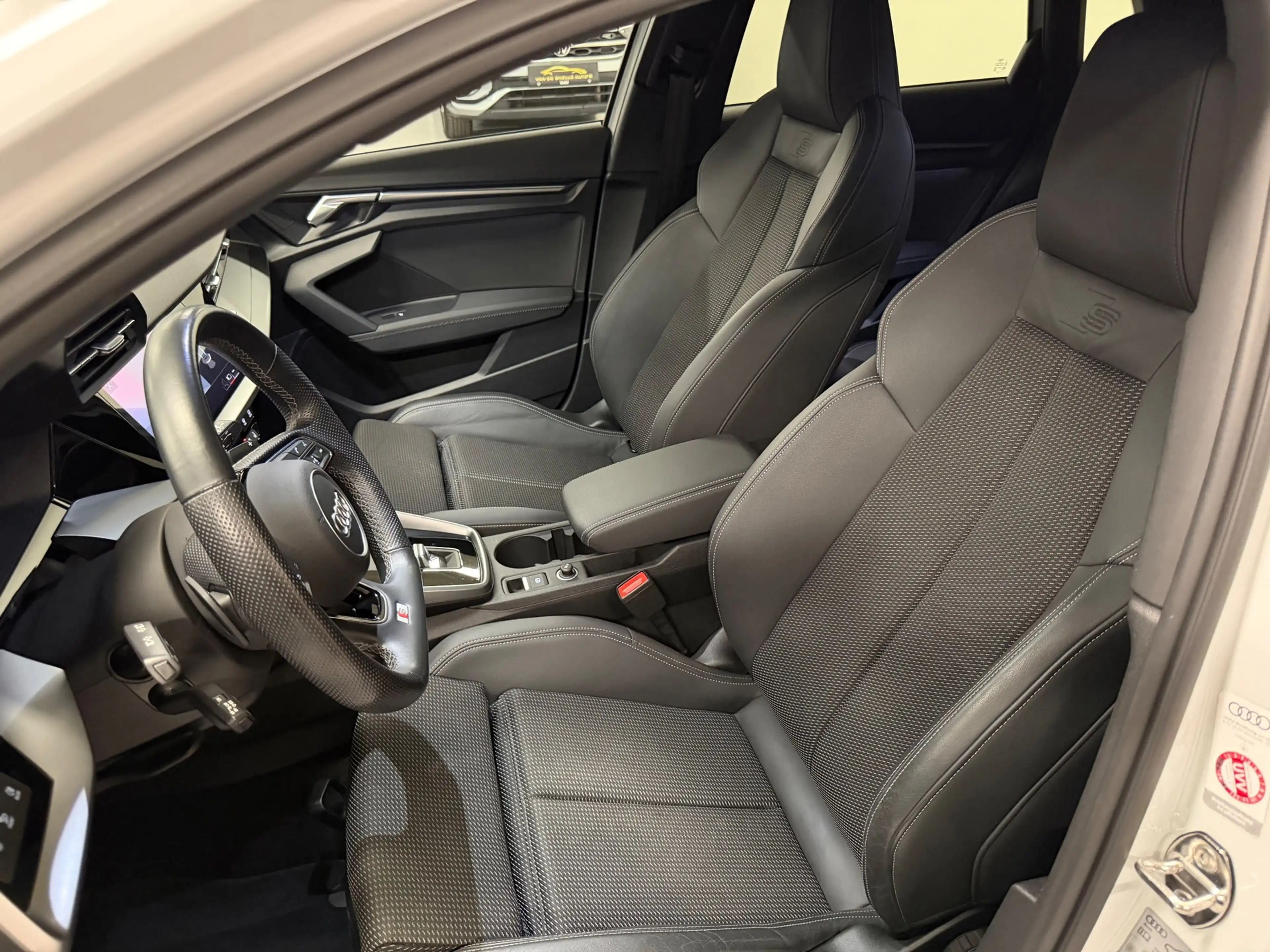 Audi A3 SPORTBACK 35 TFSI Pro Line — photo 17