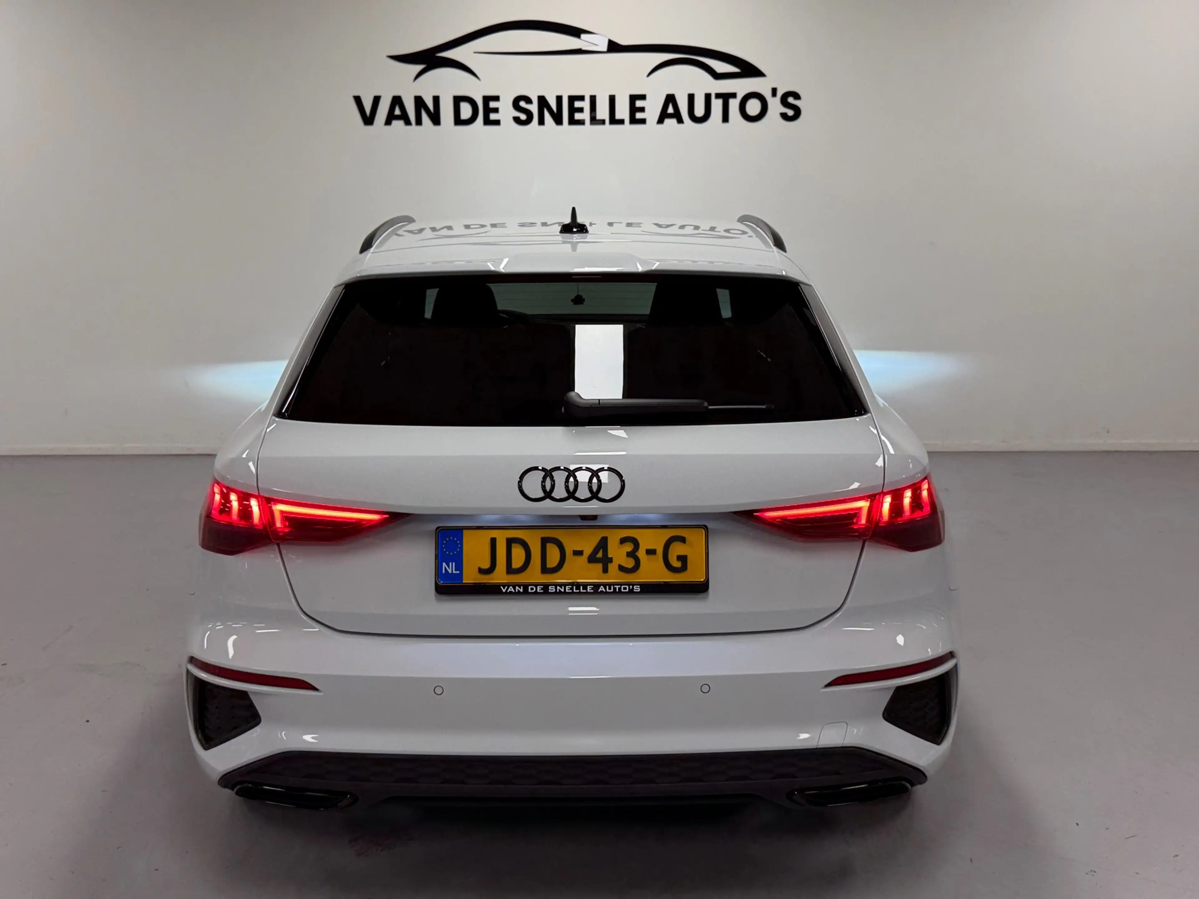 Audi A3 SPORTBACK 35 TFSI Pro Line — photo 9