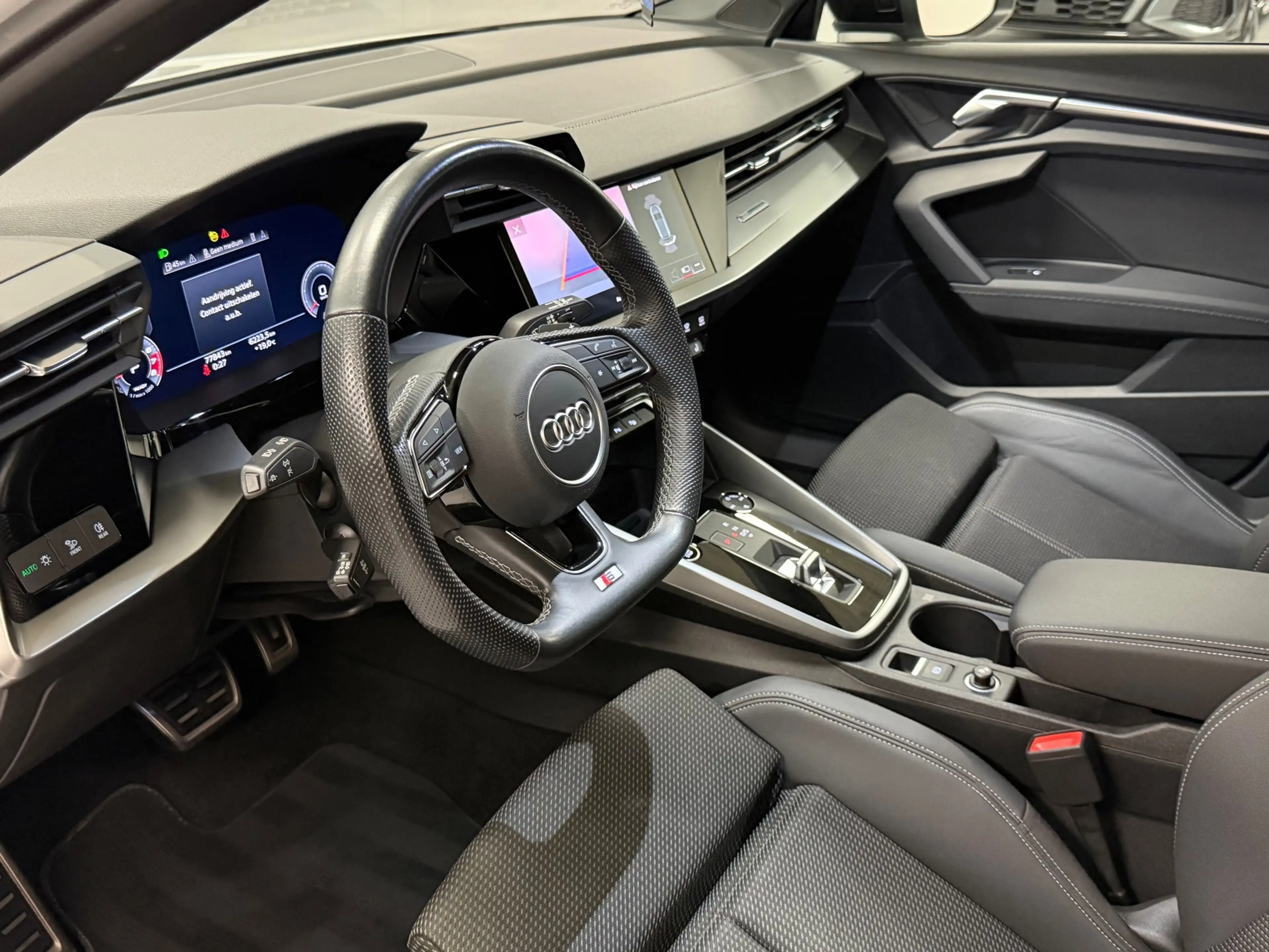Audi A3 SPORTBACK 35 TFSI Pro Line — photo 16