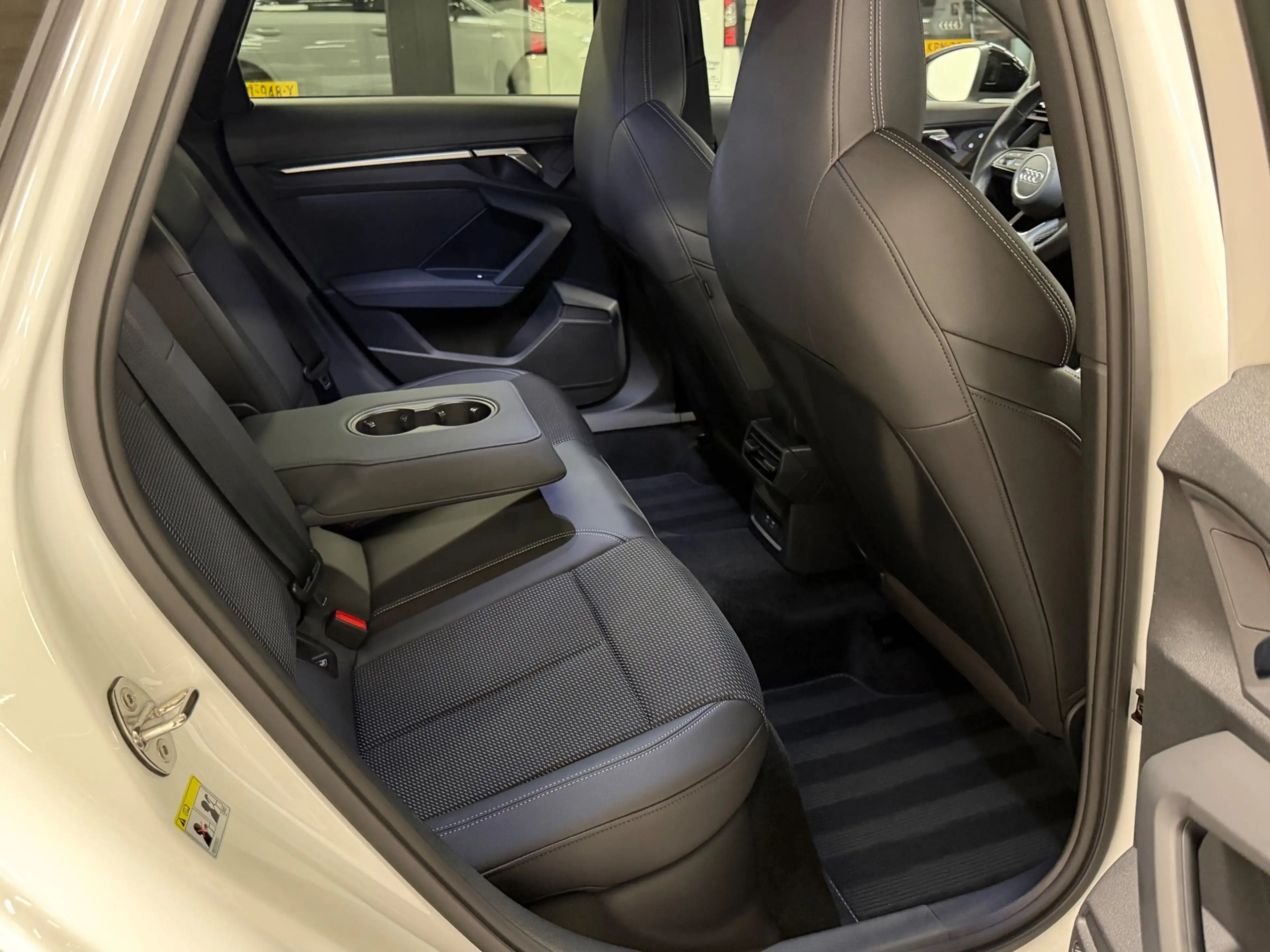 Audi A3 SPORTBACK 35 TFSI Pro Line — photo 22