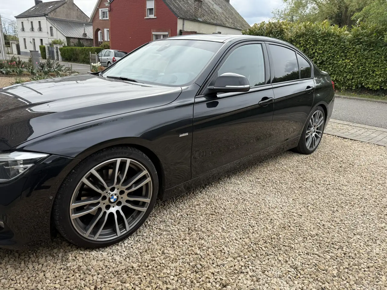 BMW 320