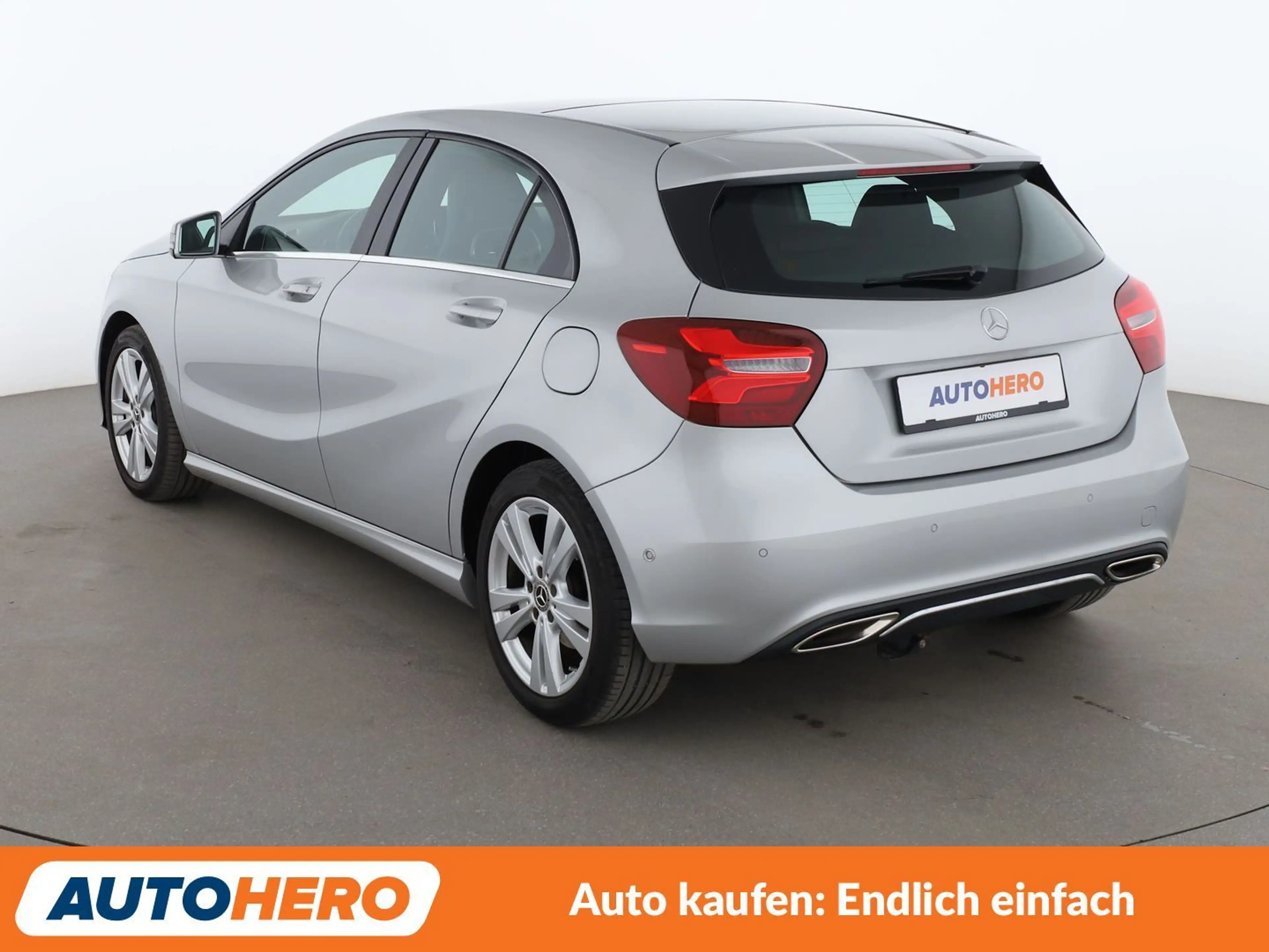 Mercedes-Benz A 200 A 200 BlueEfficiency Urban Aut. *NAVI*LED*TEMPO* — photo 4