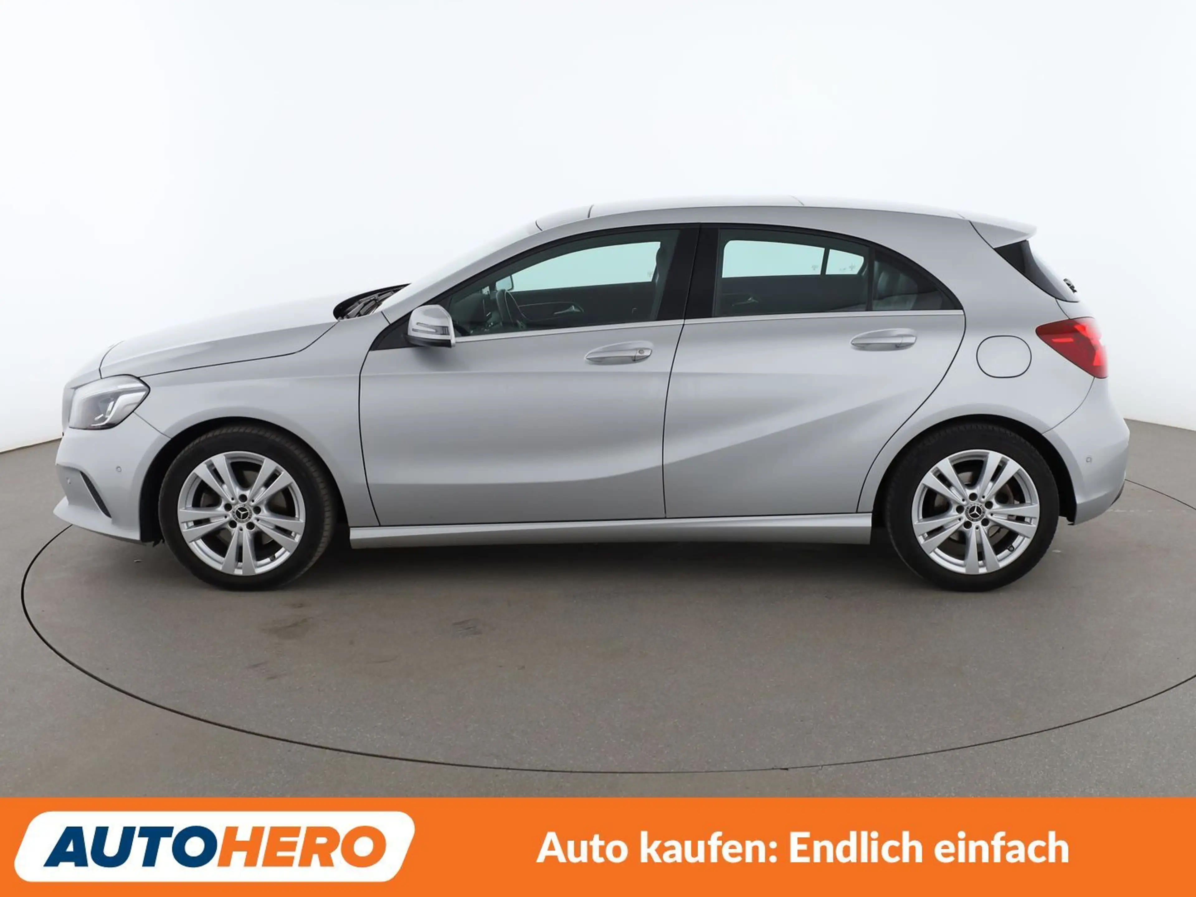 Mercedes-Benz A 200 A 200 BlueEfficiency Urban Aut. *NAVI*LED*TEMPO* — photo 3