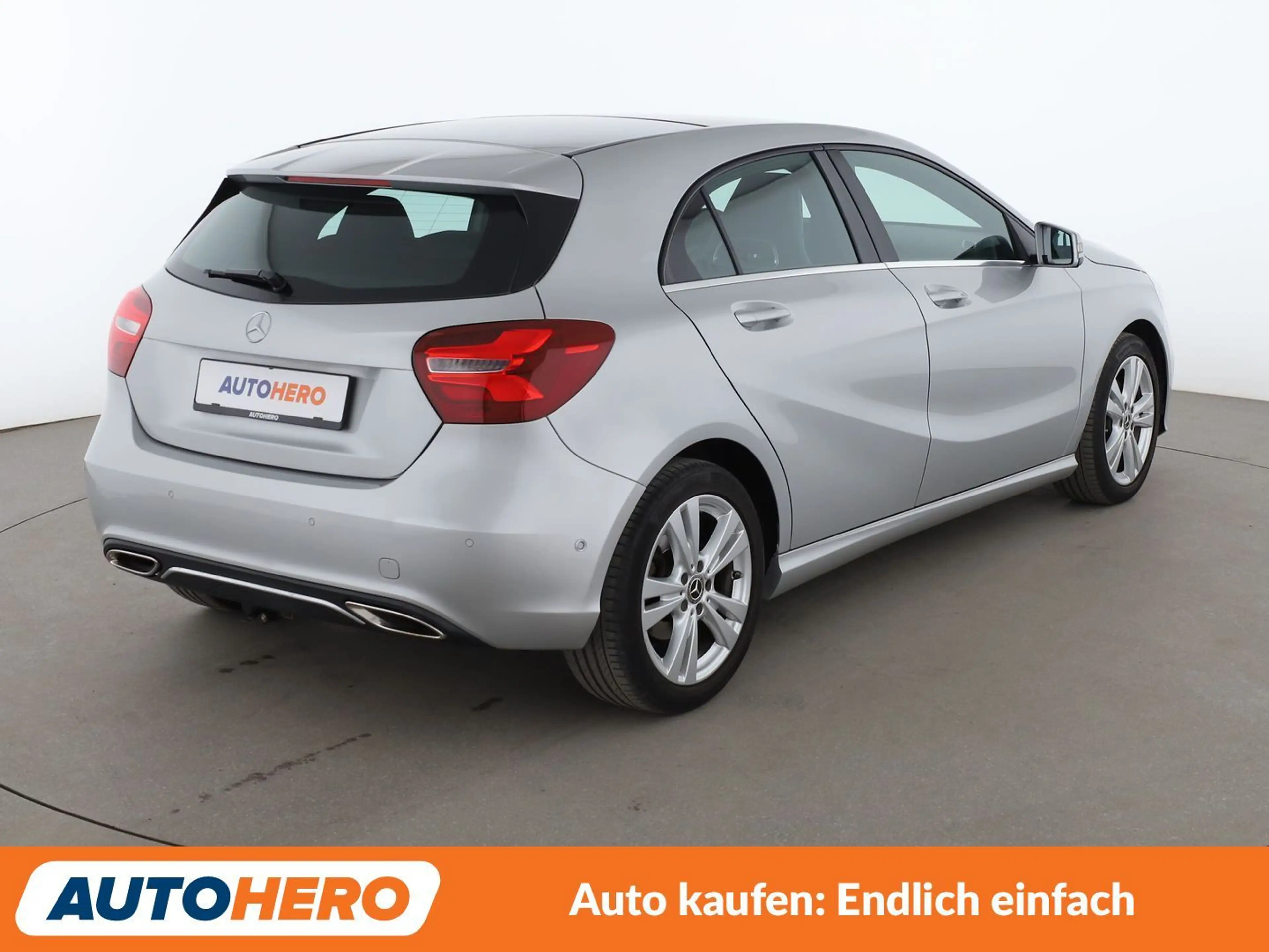 Mercedes-Benz A 200 A 200 BlueEfficiency Urban Aut. *NAVI*LED*TEMPO* — photo 6