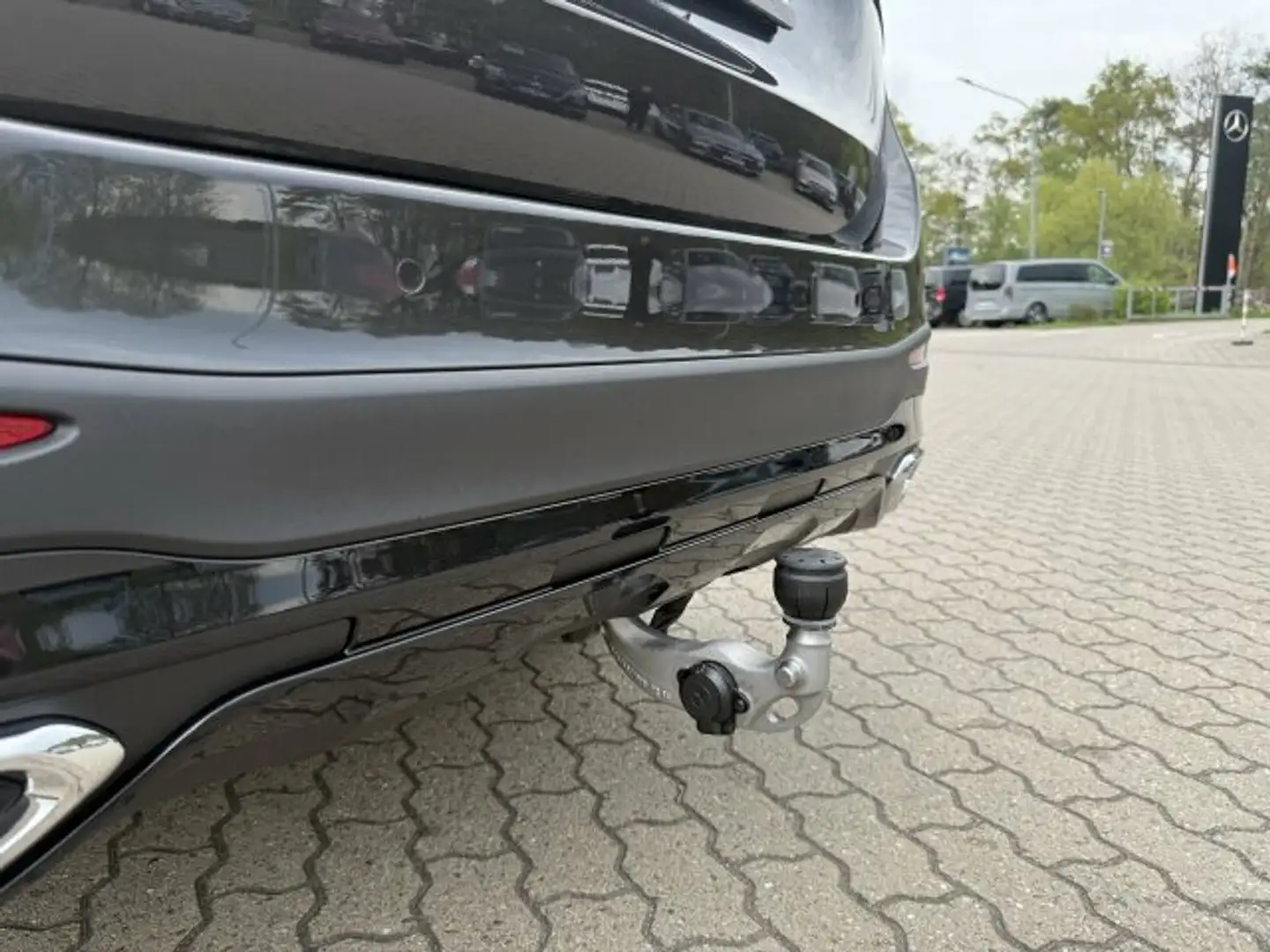 Mercedes-Benz GLC 220 d 4Matic AMG Line +LED+Wide+MBUX+Pano Grijs - 2