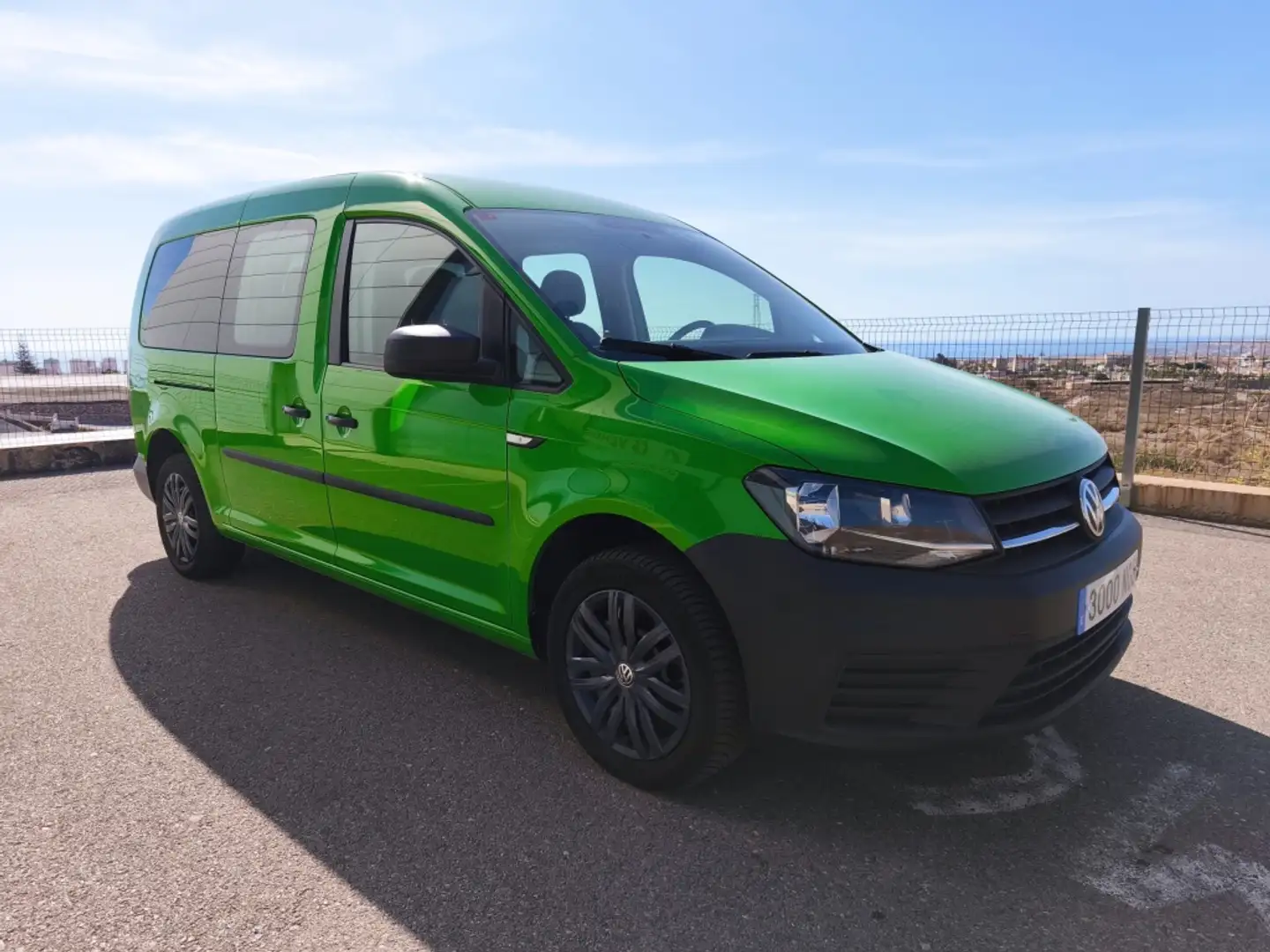 Volkswagen Caddy Maxi 2.0TDI Origin 102 Verde - 2