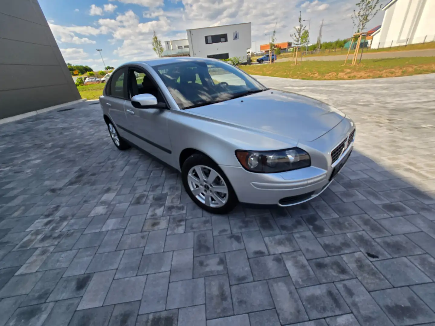 Volvo S40 2.4 Kinetic Grau - 1