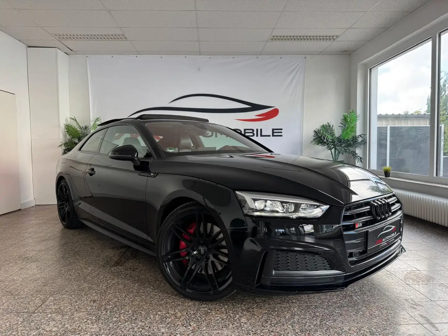 Audi S5 Coupe V6 quattro Performance Matrix Massage Schwarz - 1