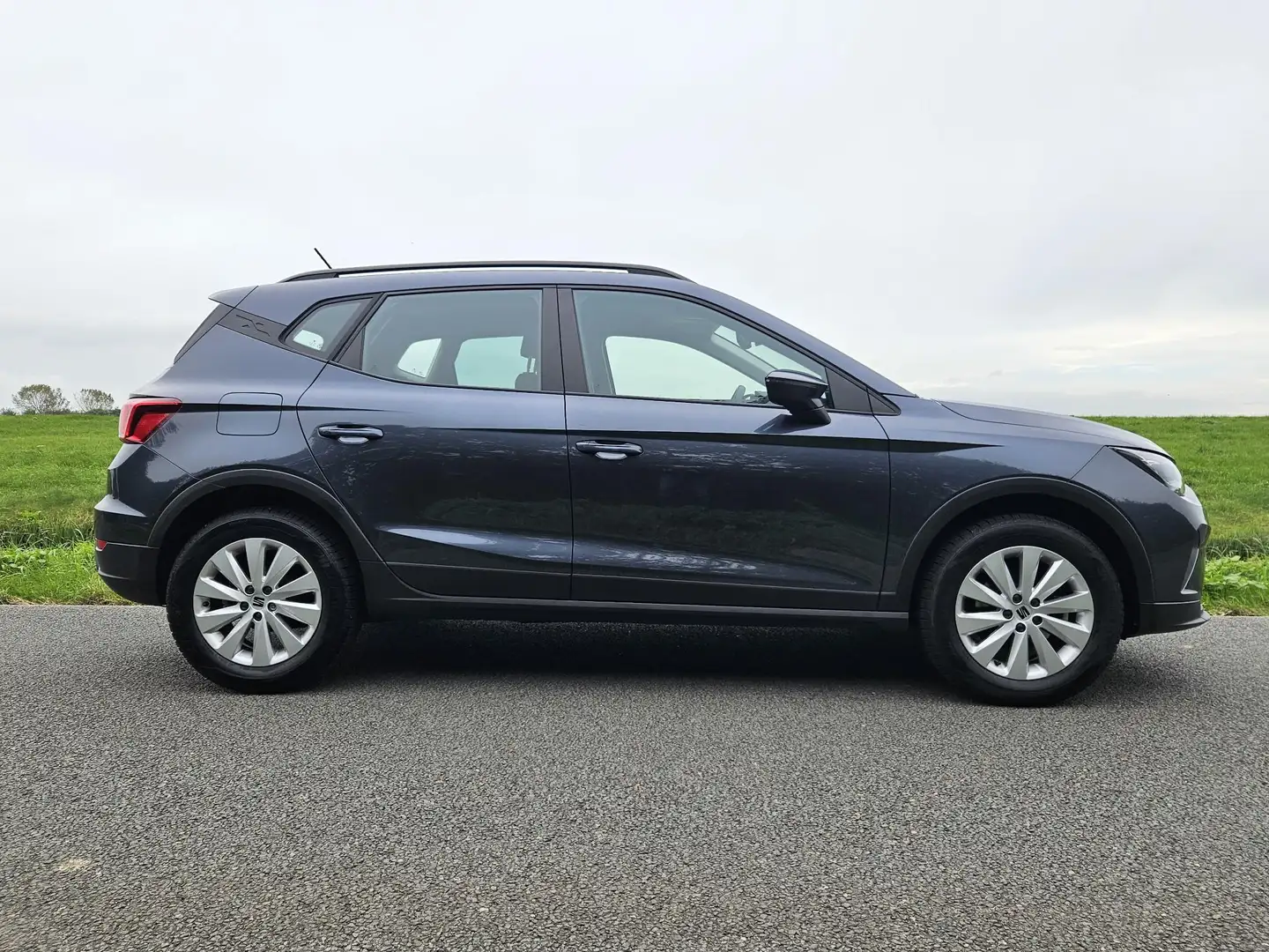 SEAT Arona 1.0 TSI Business Connect // Automaat Grijs - 2