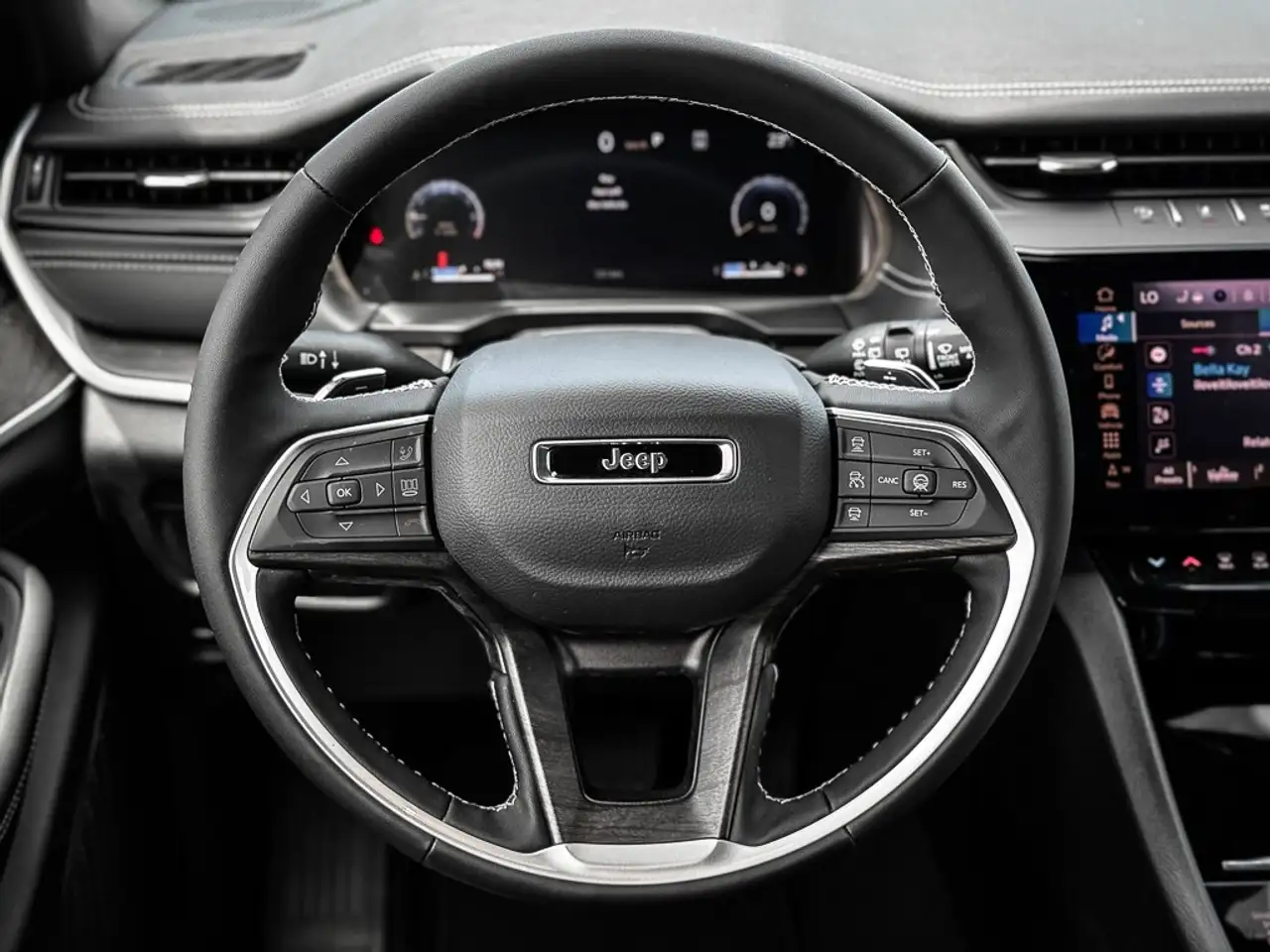 Jeep Grand Cherokee снимка Jeep Grand Cherokee