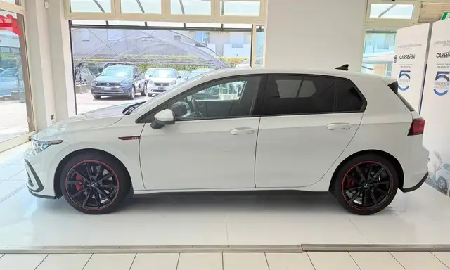 Volkswagen Golf view 8