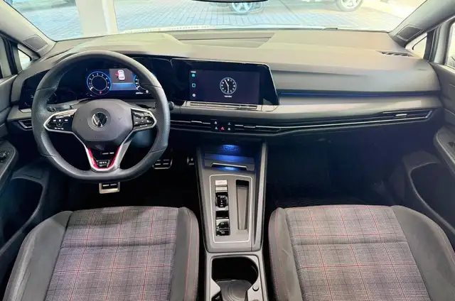 Volkswagen Golf view 12