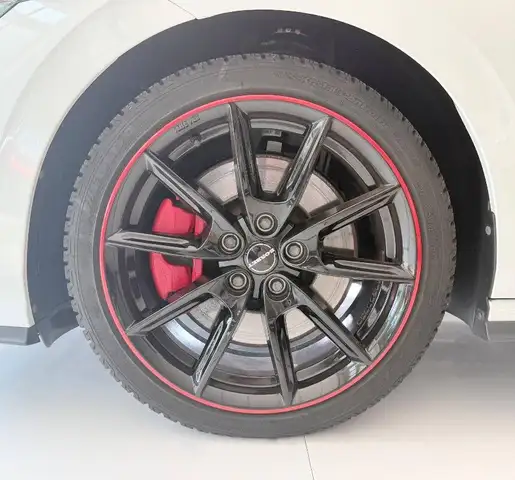 Volkswagen Golf view 9