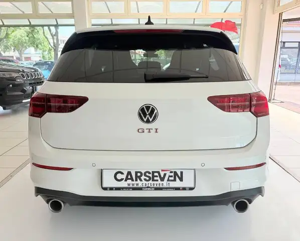 Volkswagen Golf view 6