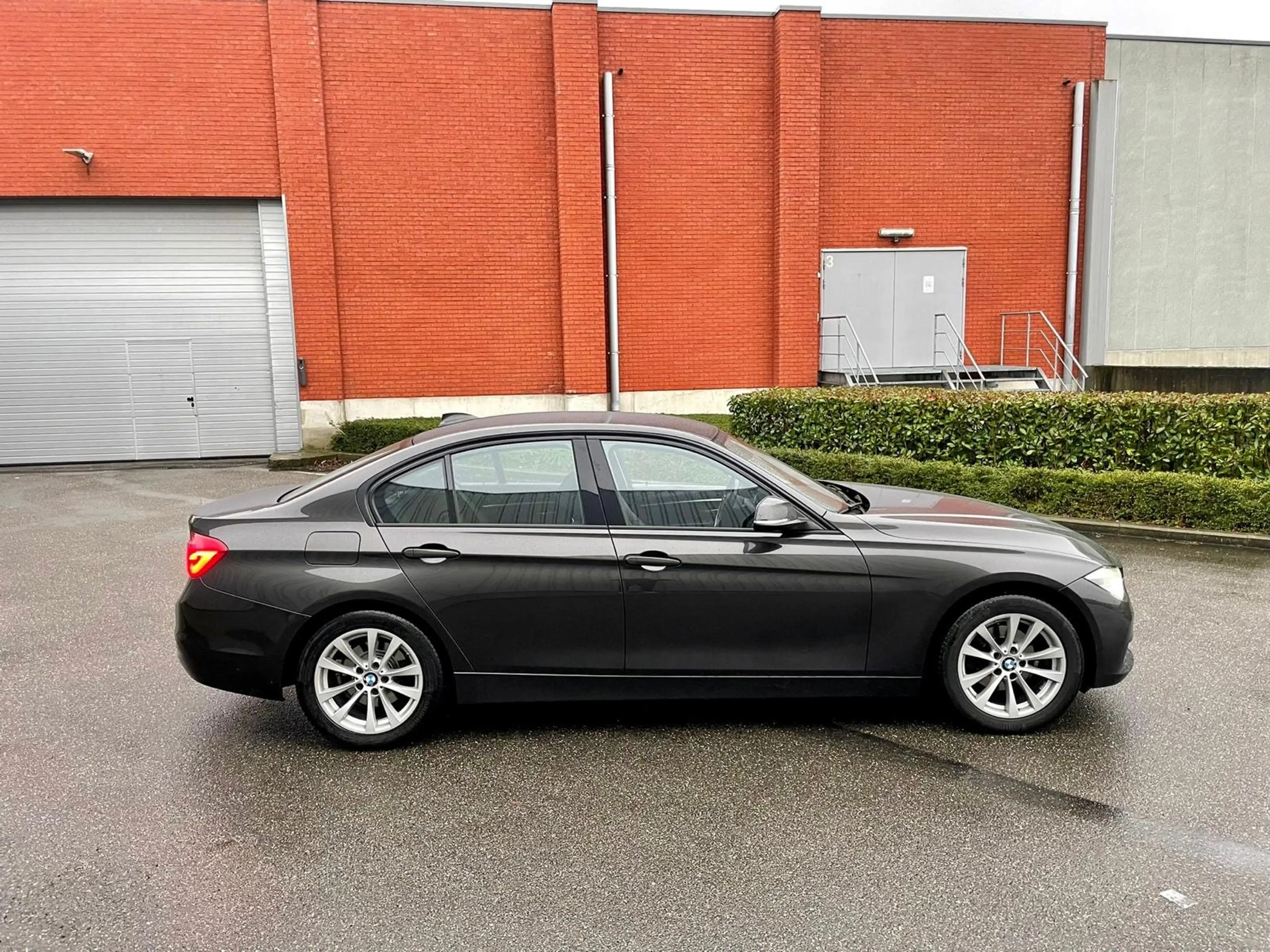 BMW 318 318 d BluePerformance — photo 5