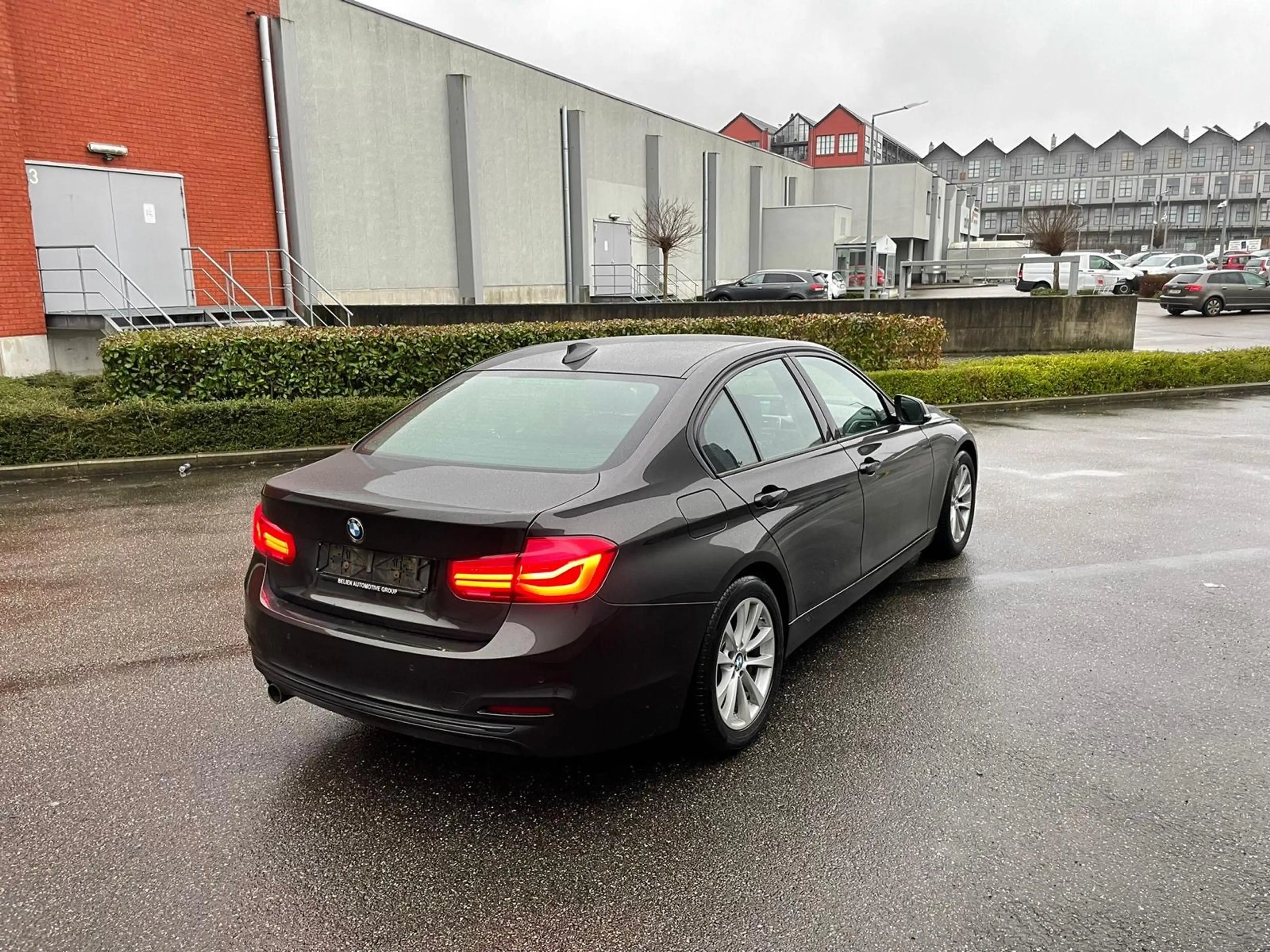 BMW 318 318 d BluePerformance — photo 4