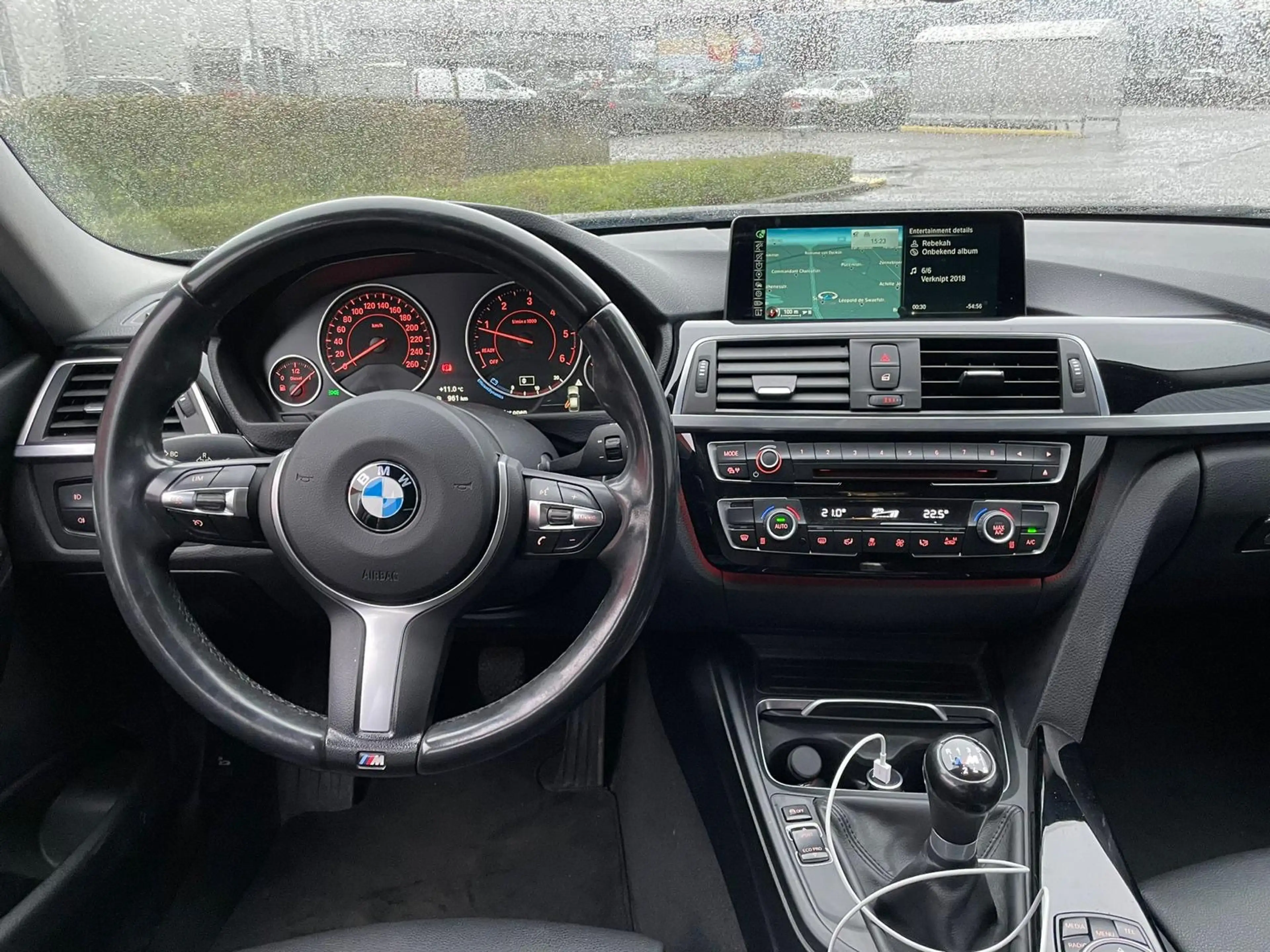 BMW 318 318 d BluePerformance — photo 10