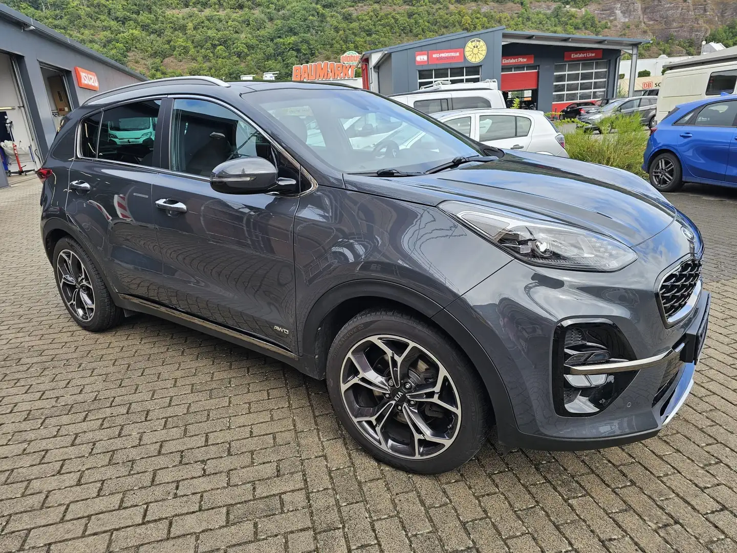 Kia Sportage GT-Line 4WD,AHK,Panoramaglasdach Grau - 2