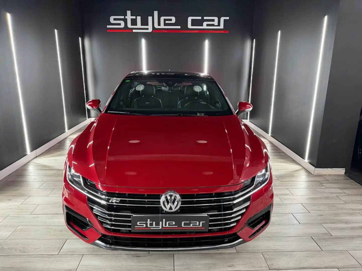 Volkswagen Arteon 2.0TDI R-Line DSG7 110kW Burdeos - 2