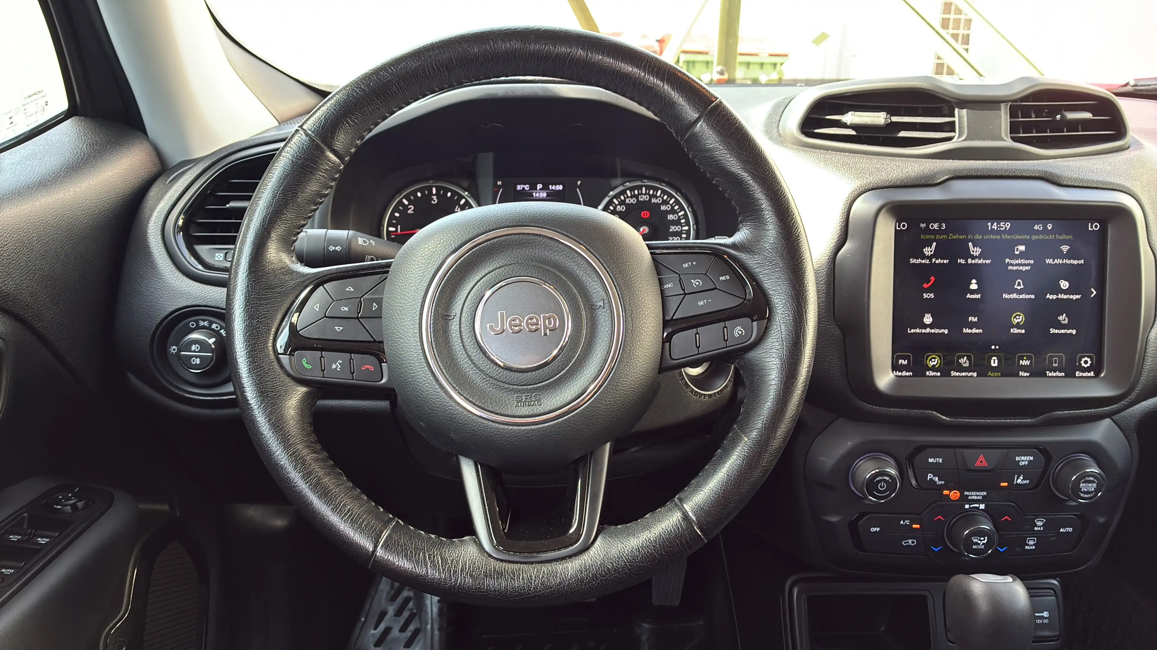 Jeep Renegade 1.6 MultiJet FWD NAVI+SHZ+TEMPOMAT — photo 15