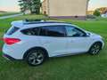 Ford Focus EcoBoost Hybrid Active X AHV/PANO/LED Weiß - thumbnail 4