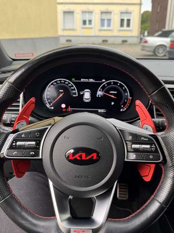 Imagine Kia Ceed / cee'd 1.6 T-GDI DCT7 OPF GT