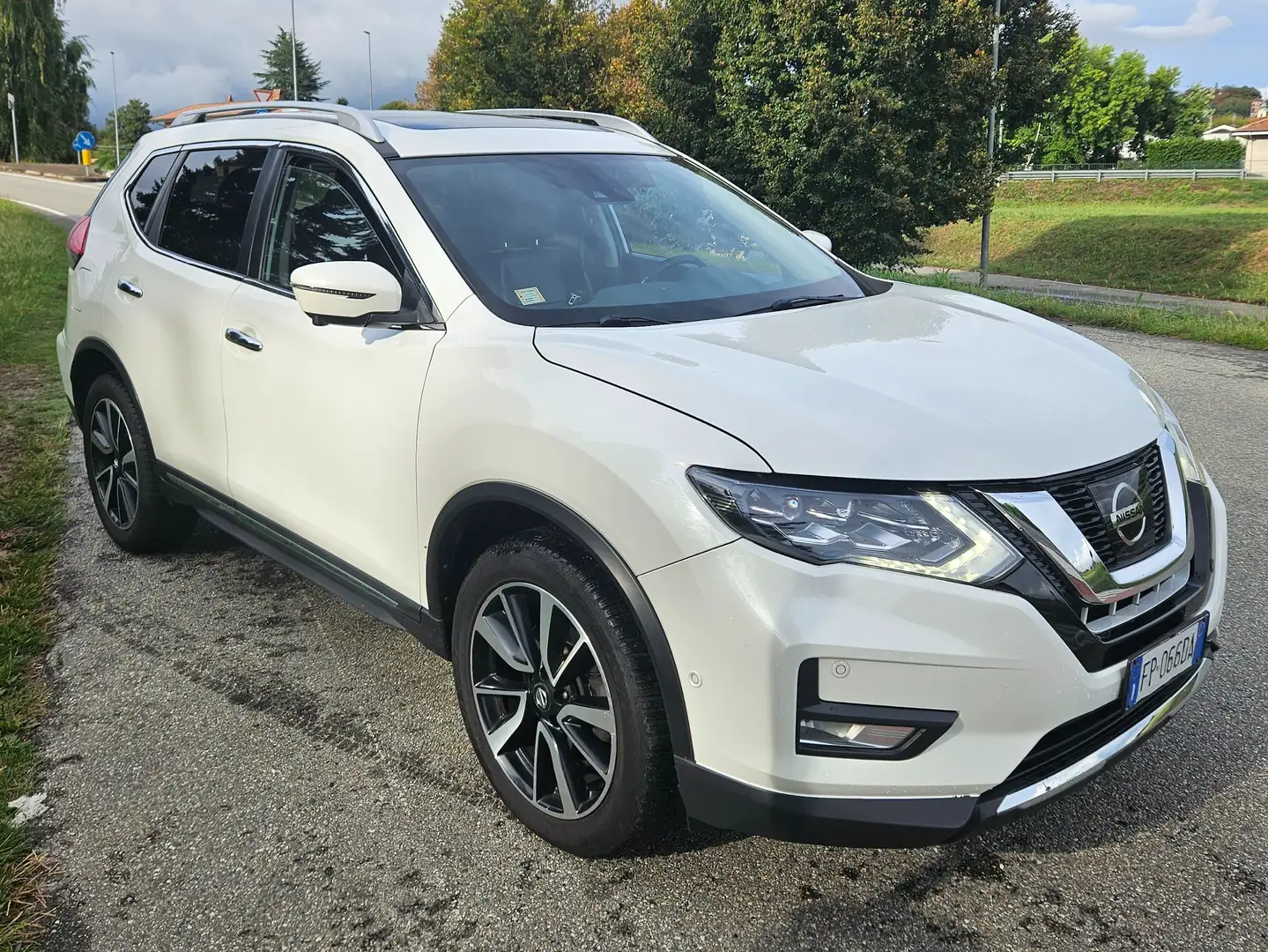 Nissan X-Trail X-Trail III 2017 2.0 dci Tekna 2wd xtronic Bianco - 1