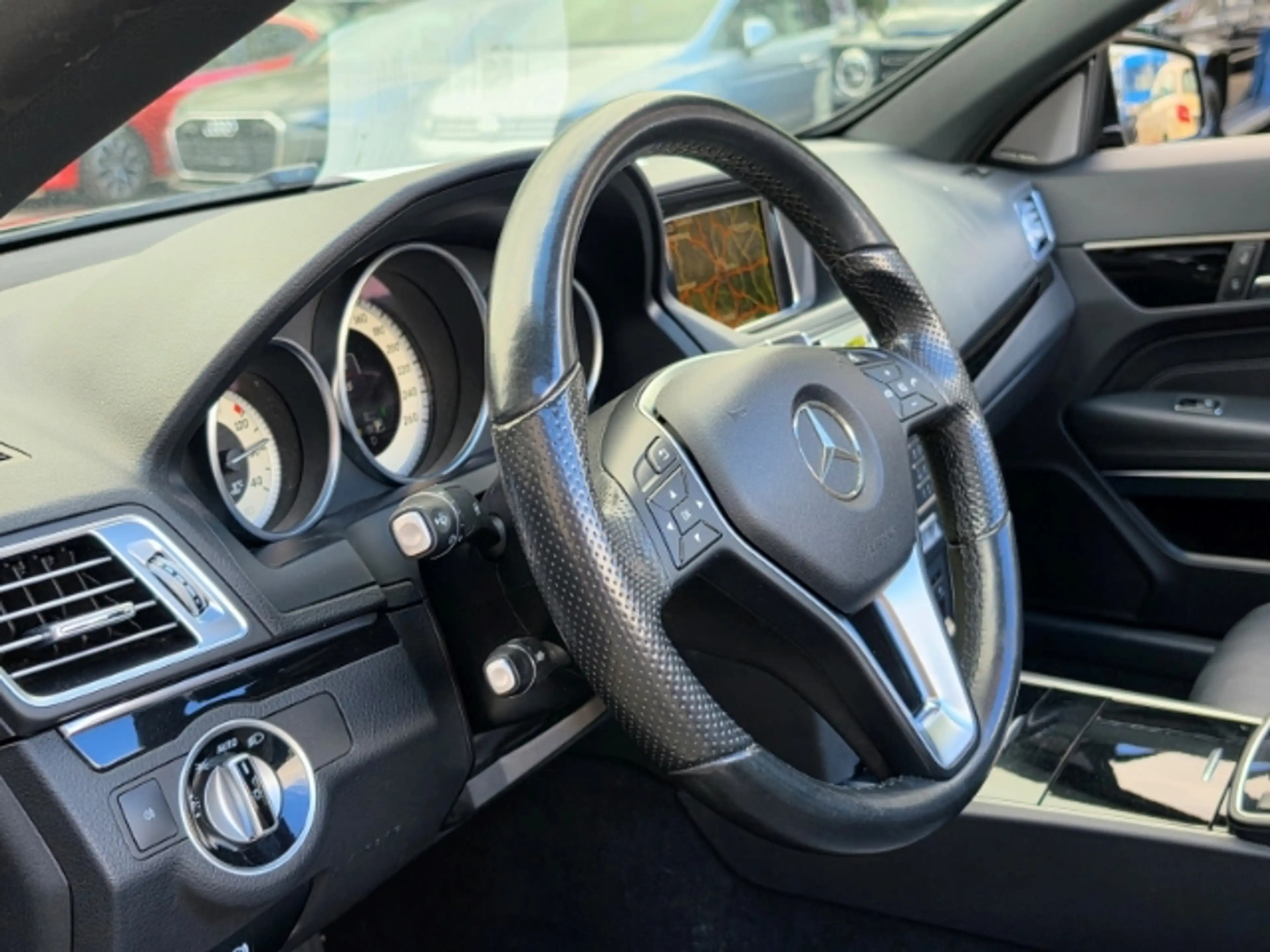 Mercedes-Benz E 350 Cabrio BlueTec d — photo 14