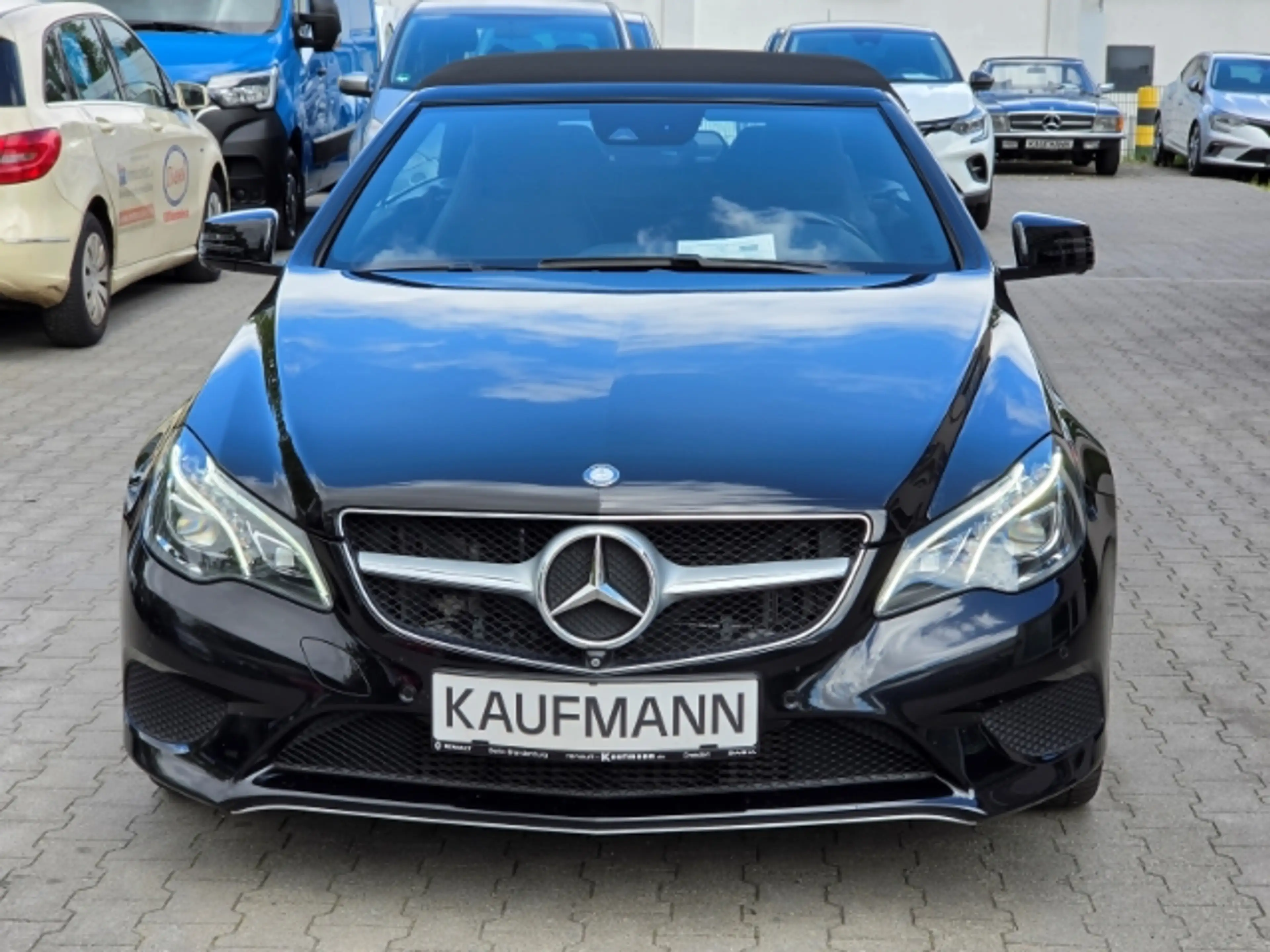 Mercedes-Benz E 350 Cabrio BlueTec d — photo 2