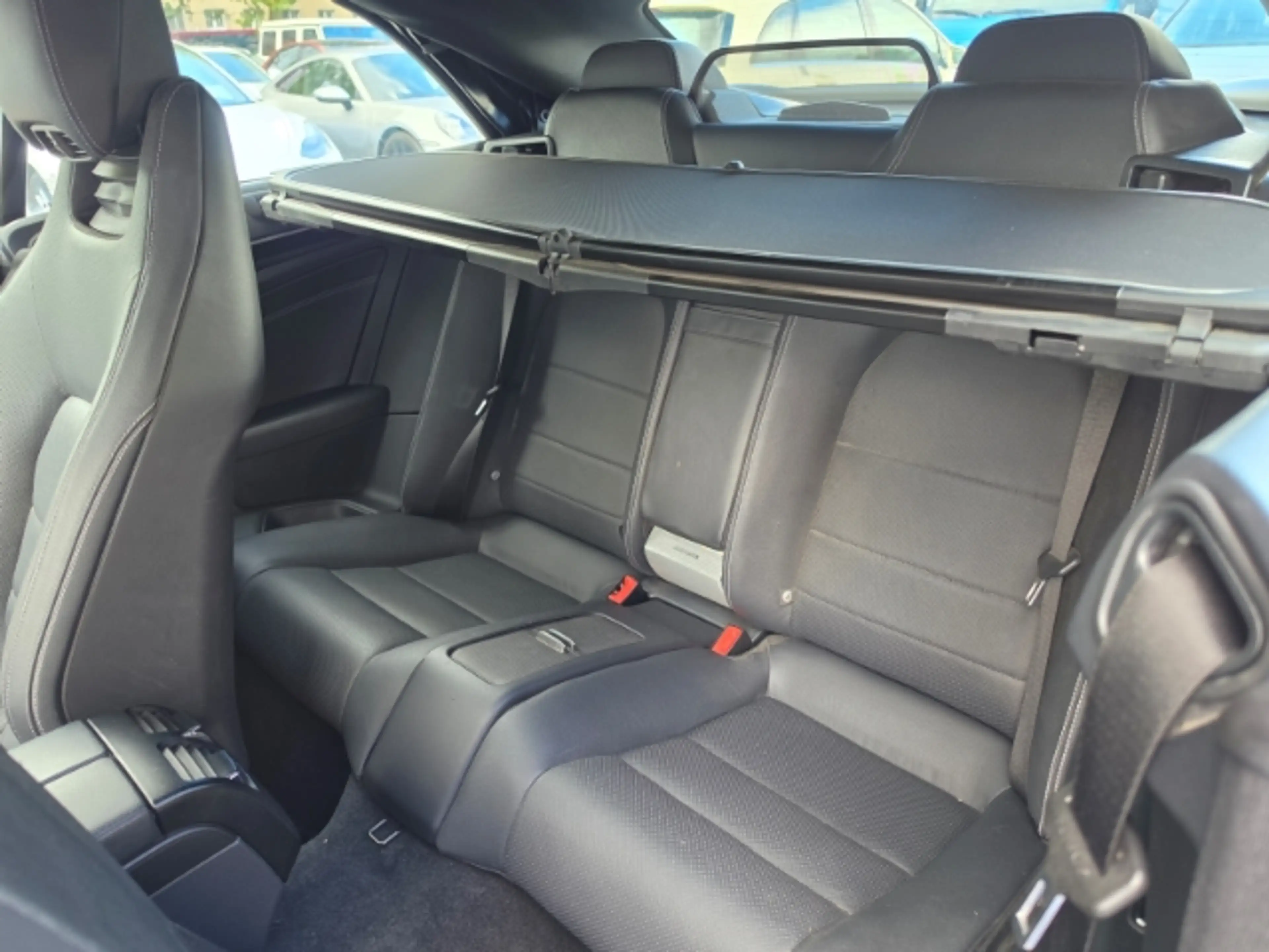 Mercedes-Benz E 350 Cabrio BlueTec d — photo 8