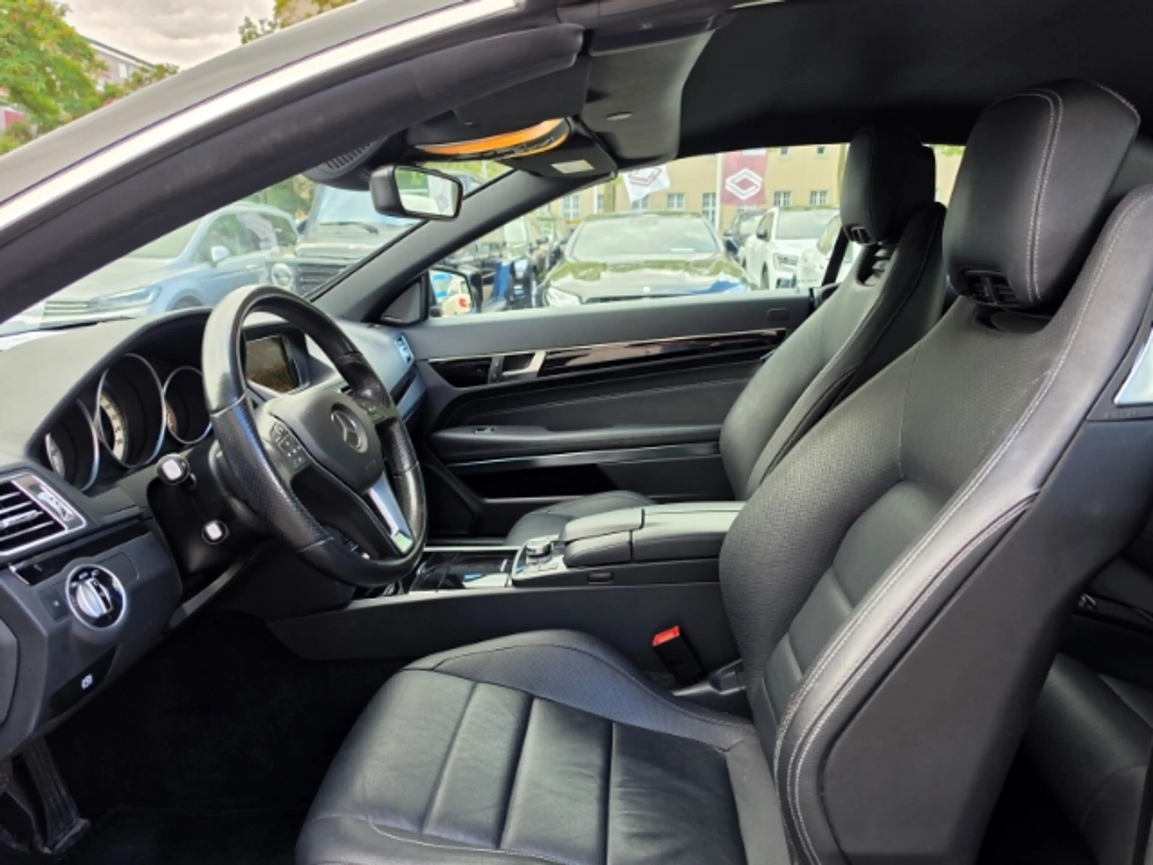 Mercedes-Benz E 350 Cabrio BlueTec d — photo 7
