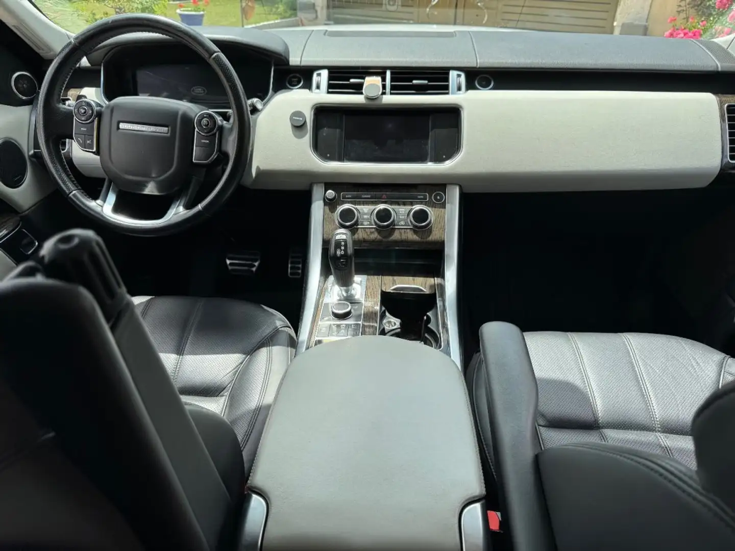 Land Rover Range Rover Sport 3.0 TDV6 Weiß - 2