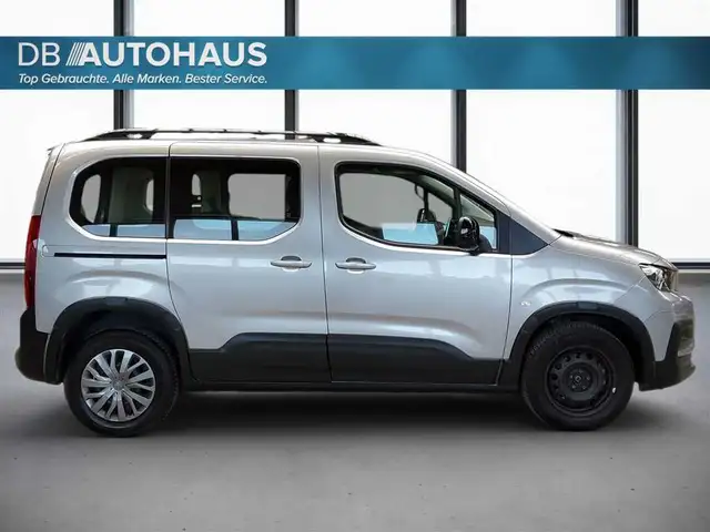 Peugeot Rifter view 3