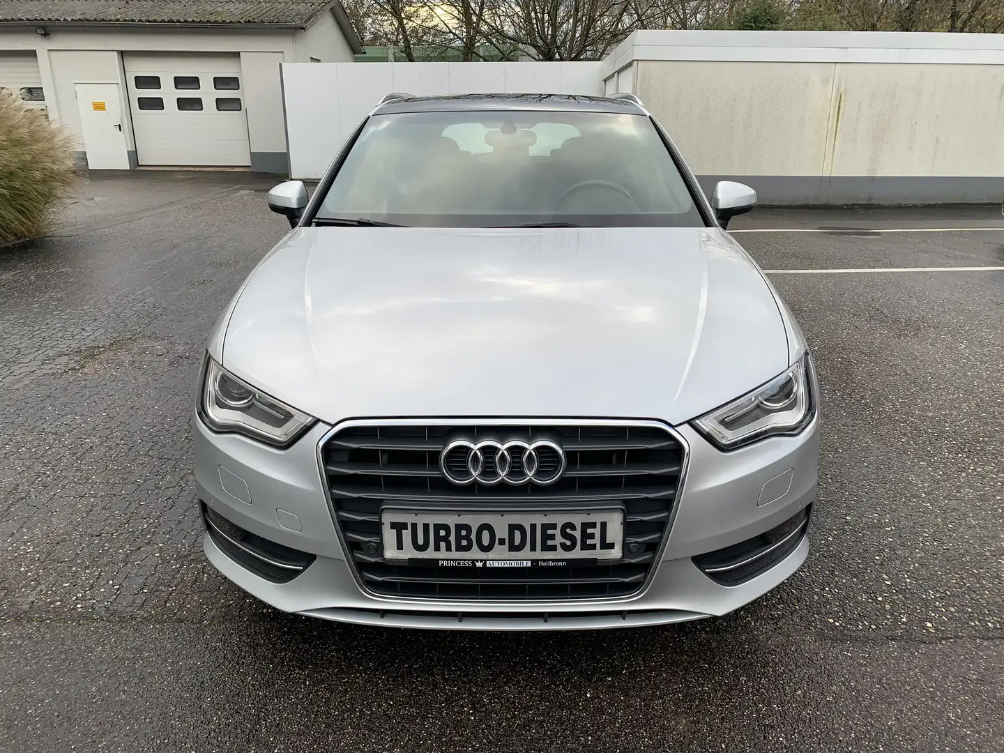 Audi A3 A3 Sportback 1.6 TDI Ambiente *Leder*Xenon*Navi* Argento - 2