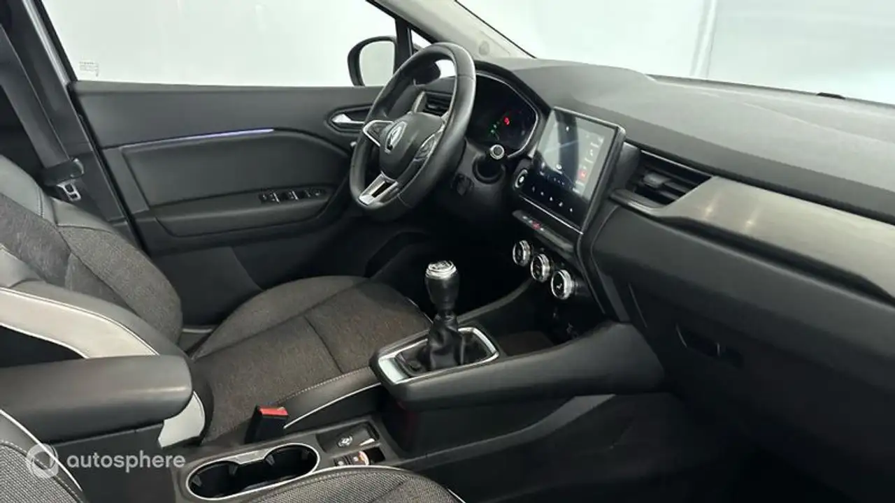 Renault Captur — photo 15