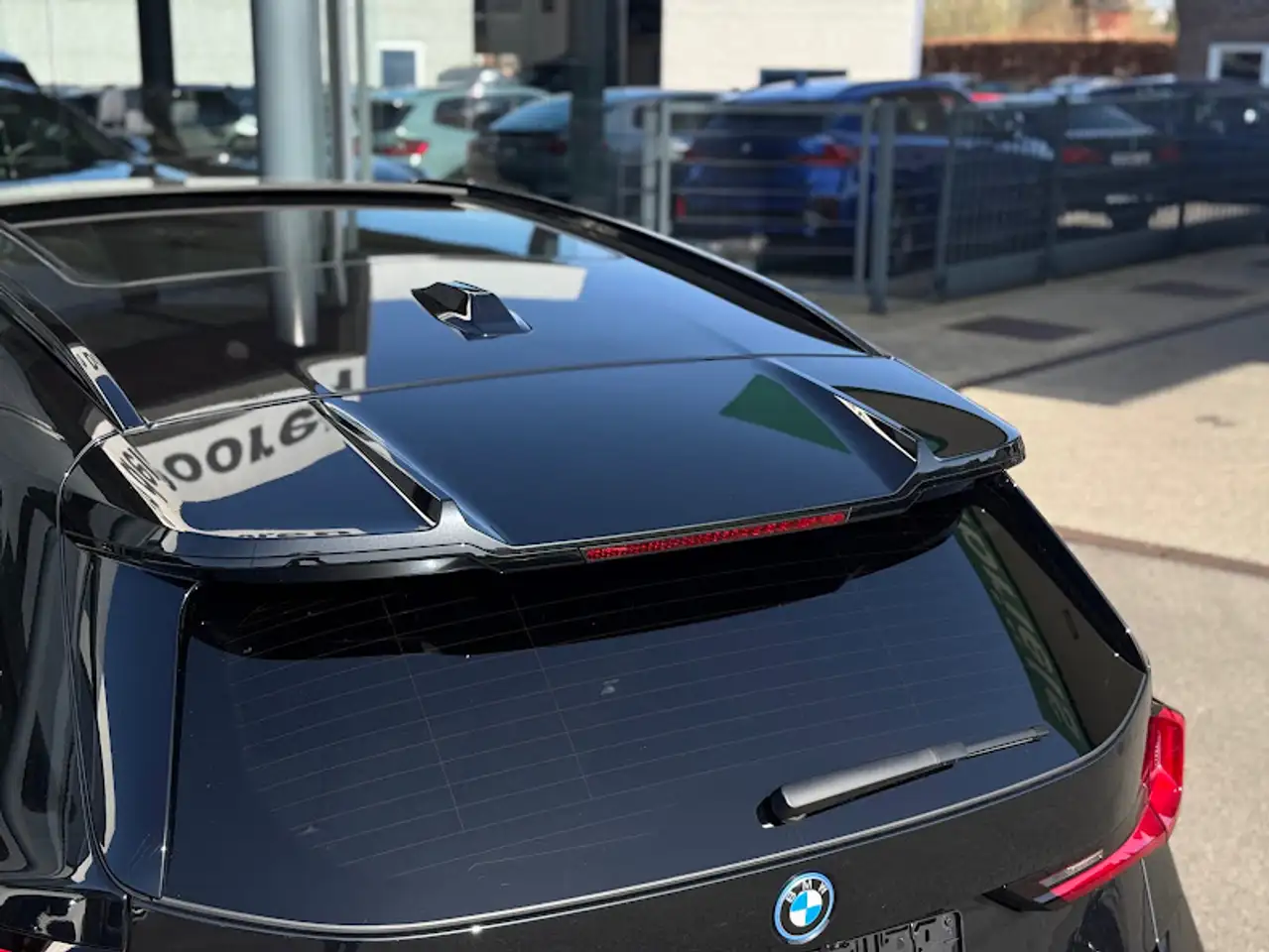 BMW X1 xDrive25e M Sport Pro / PANO / TRKHK / BLIND / MEM 8