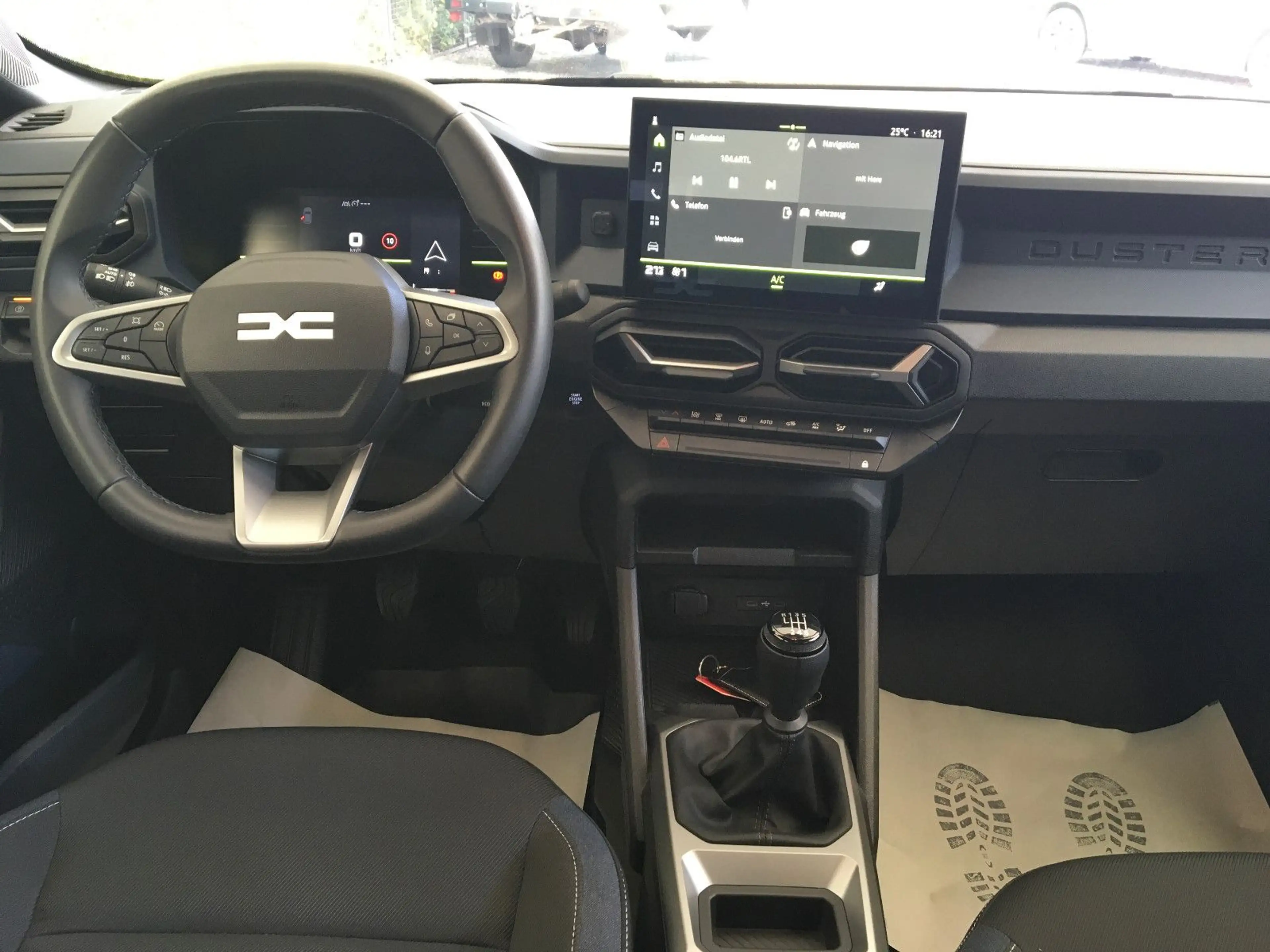 Dacia Duster III TCe 130 Journey/1.Hd/LED/Navi/Temp — photo 13