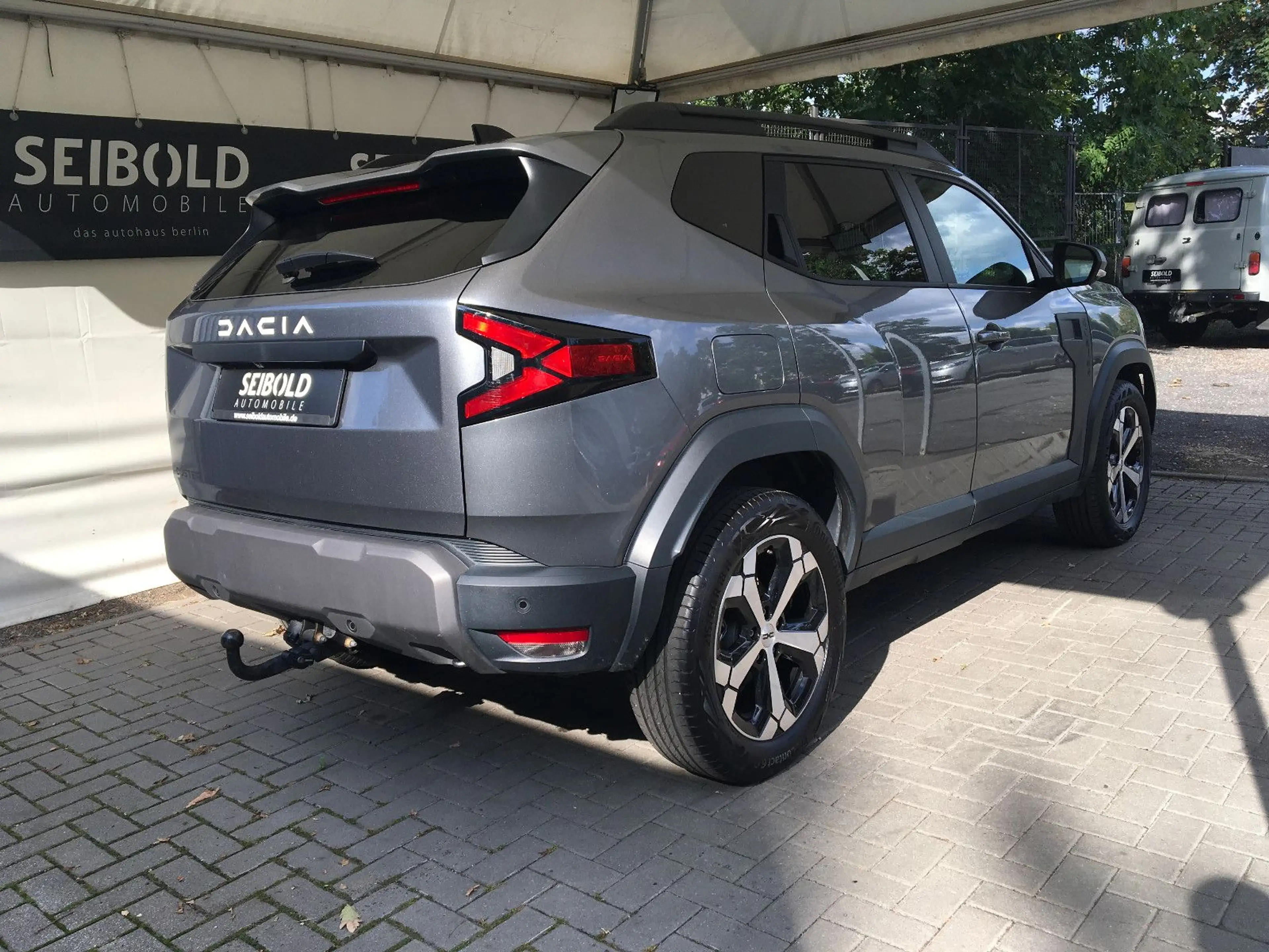 Dacia Duster III TCe 130 Journey/1.Hd/LED/Navi/Temp — photo 5