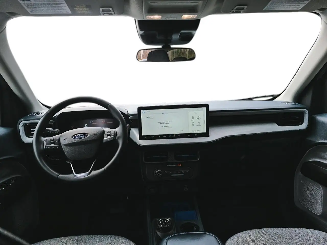 Ford Maverick снимка Ford Maverick