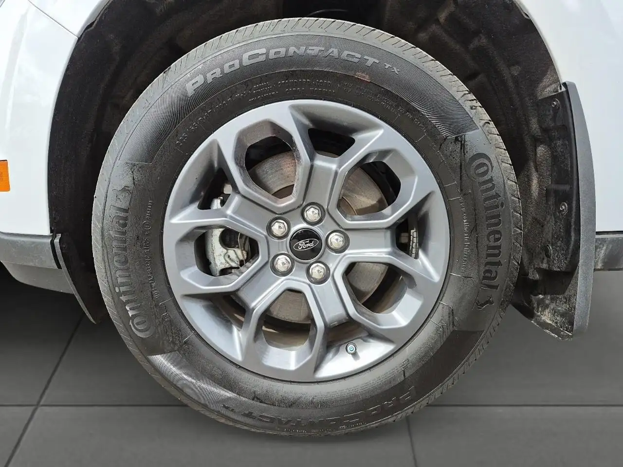 Ford Maverick снимка Ford Maverick