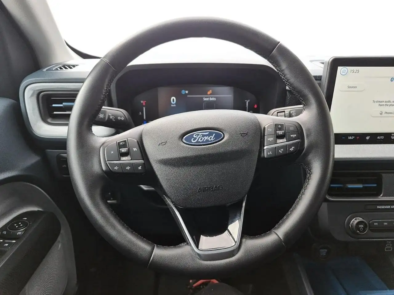 Ford Maverick снимка Ford Maverick