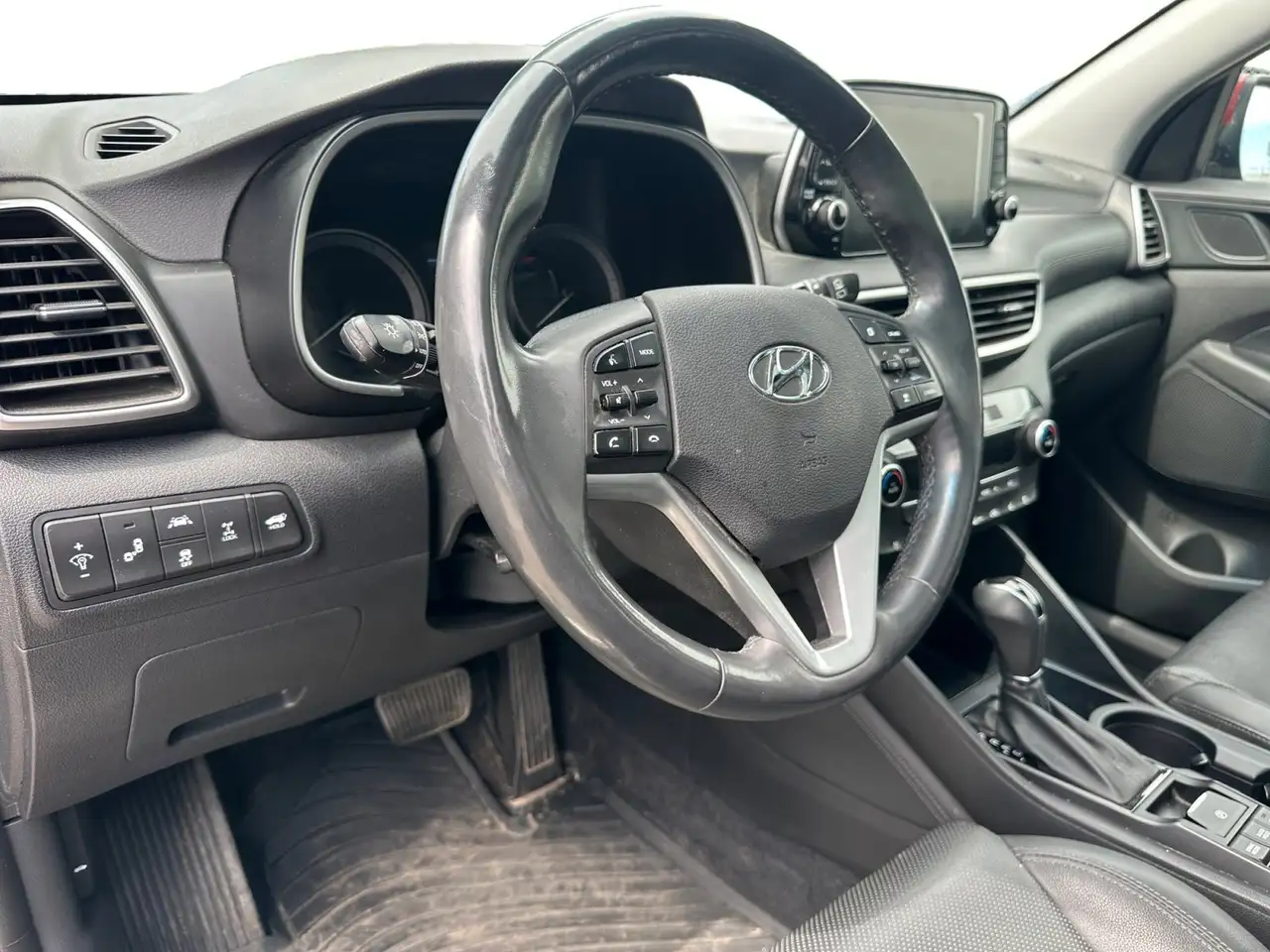 Hyundai TUCSON снимка Hyundai TUCSON