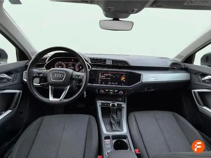 Audi Q3 2021, foto 16